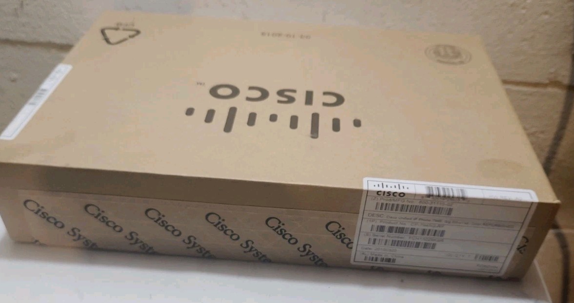 Cisco 7945G IP Phone – 2 Lines – Gig Ethernet – Color factory in box