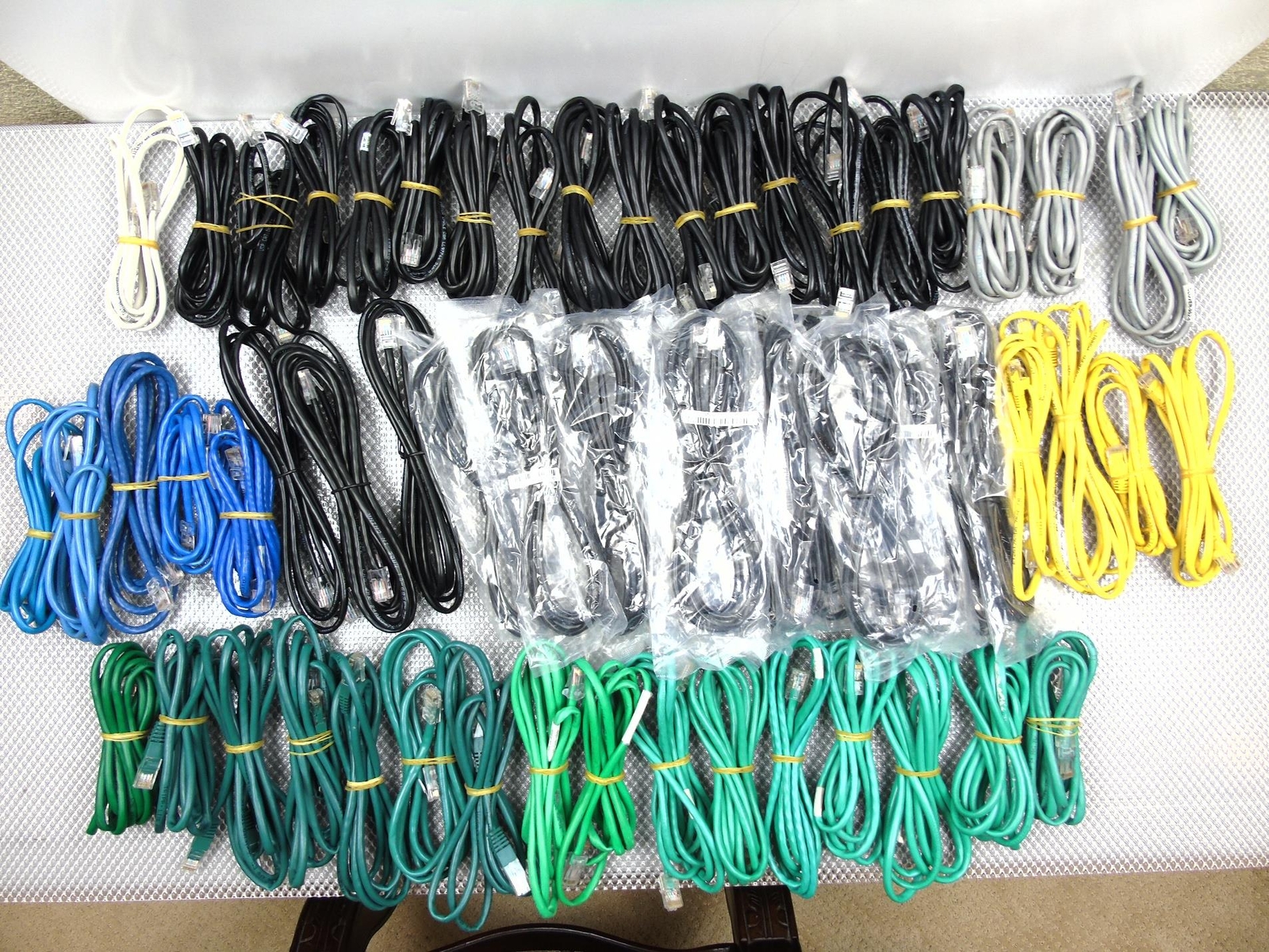 Lot of 60 – Cat. 5e Network LAN Ethernet Patch Cable 6″ Black, Green, Blue etc.