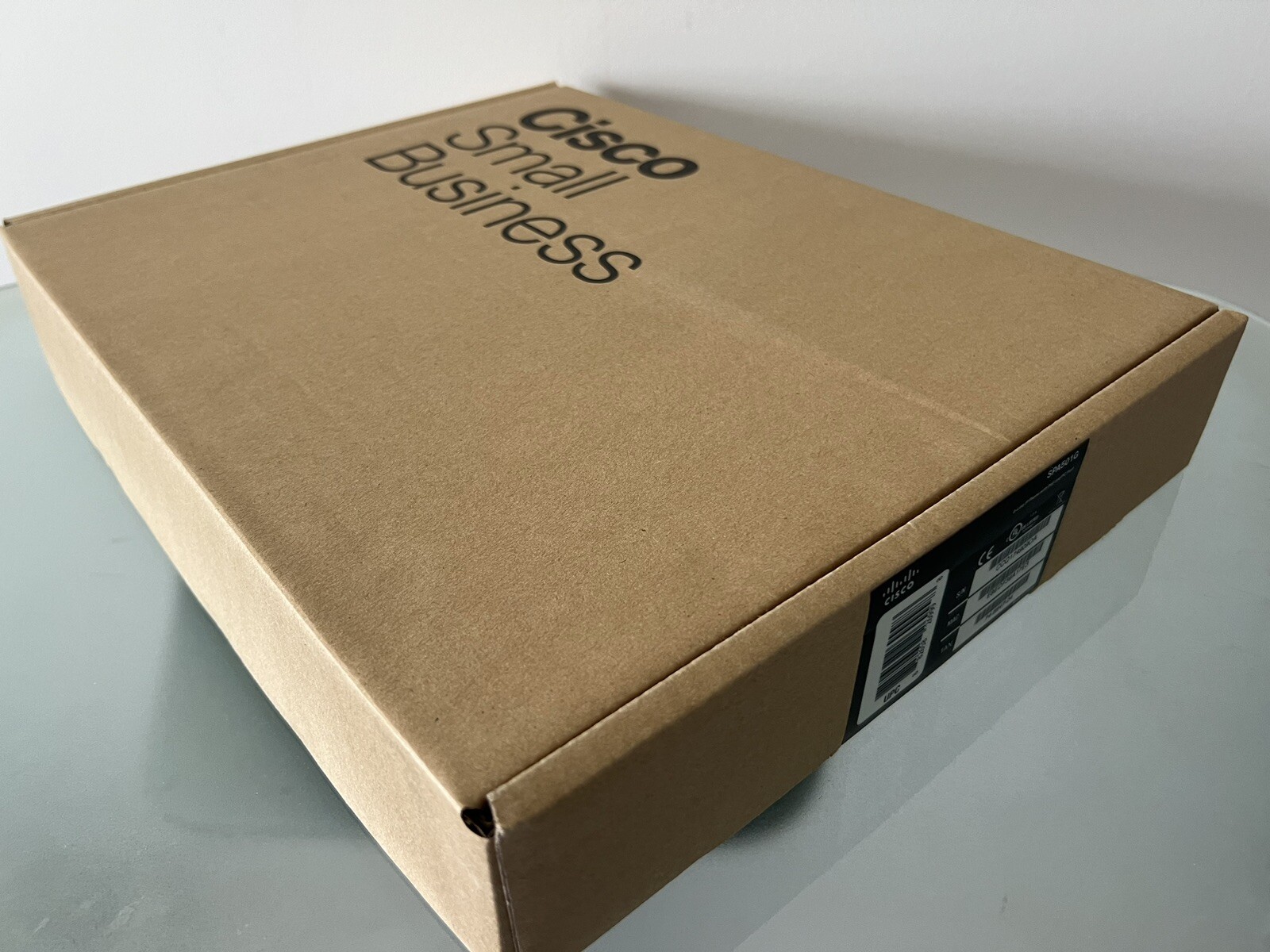 *LOT OF 5 – NEW IN BOX* Cisco SPA501G 8-Line IP Phone with 2-Port Switch, PoE
