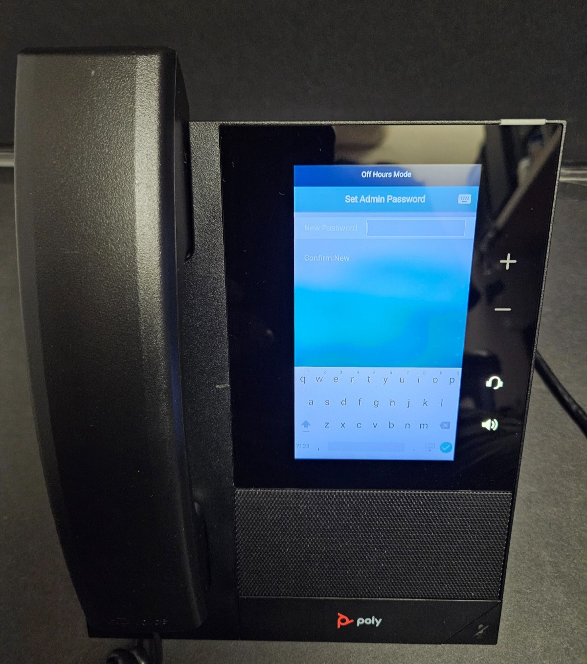 Poly CCX 400 – Desktop Teams VOIP Phone SIP IP 5″ Touchscreen PoE – TESTED Used