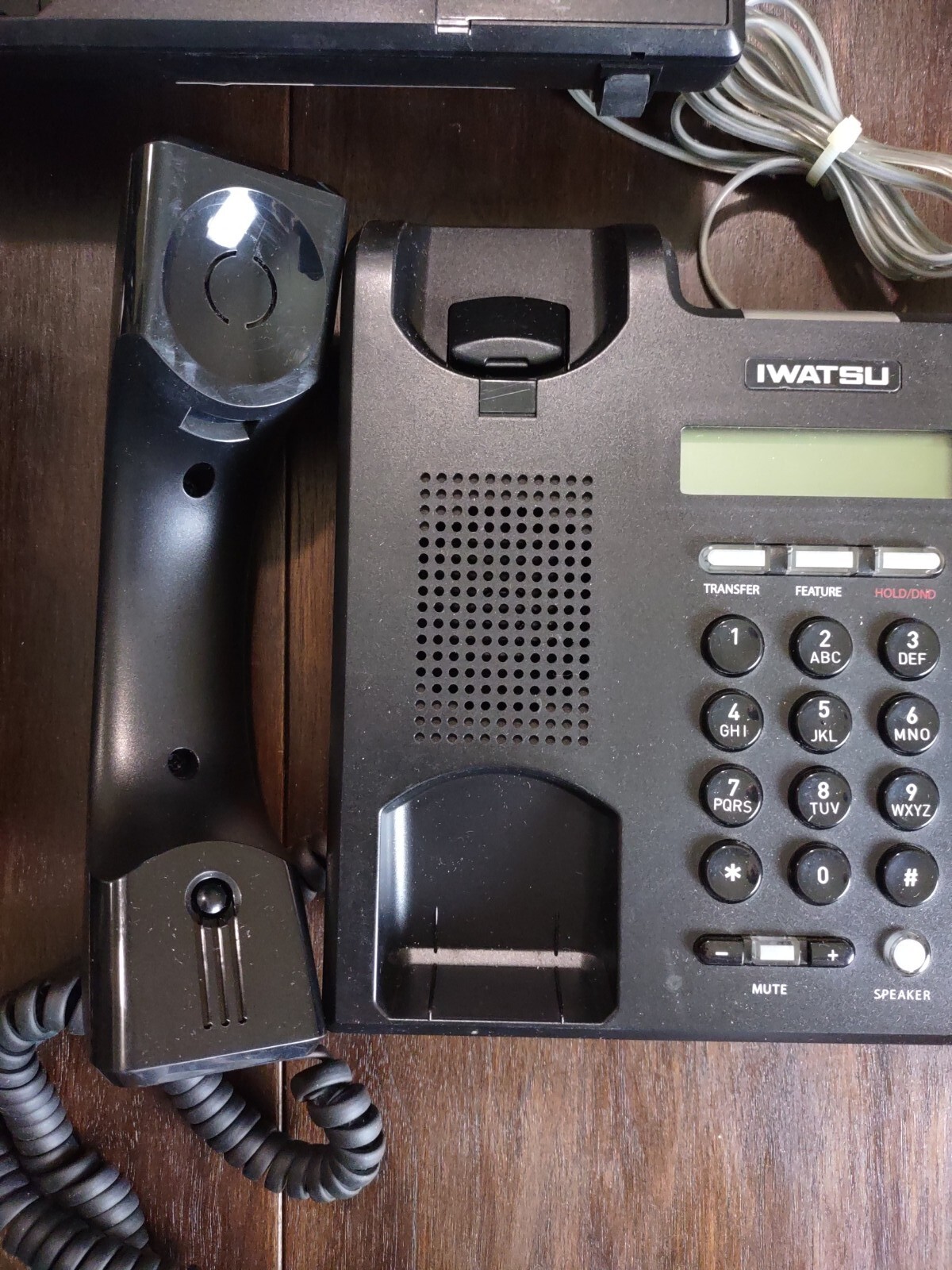 IWATSU IX-5800 DIGITAL TELEPHONE (505800) Lot of 3 Business Phones
