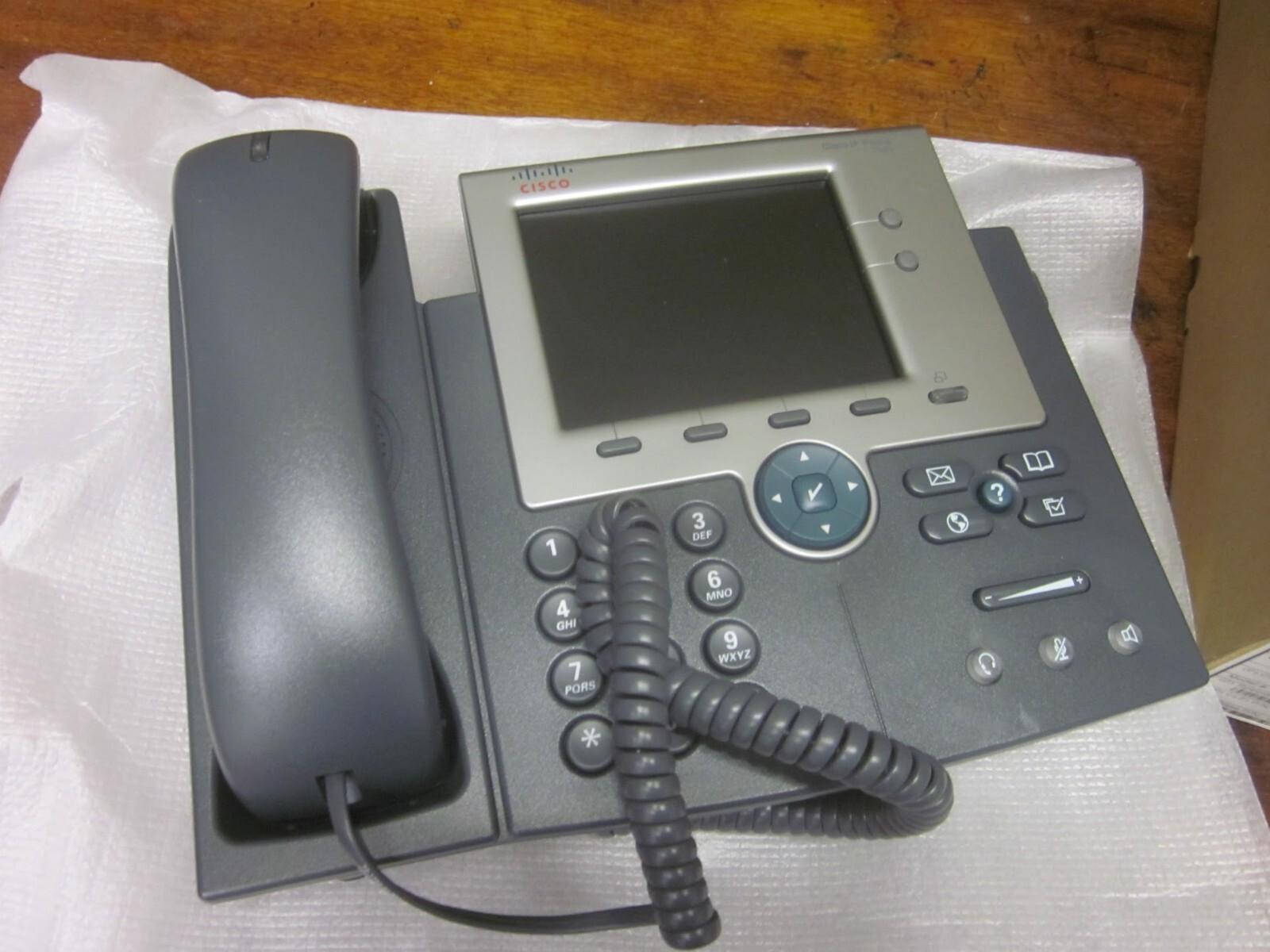 Lot of 5 Cisco CP-7945G Ethernet VOIP 2 Line Color Display Phone – Works Great