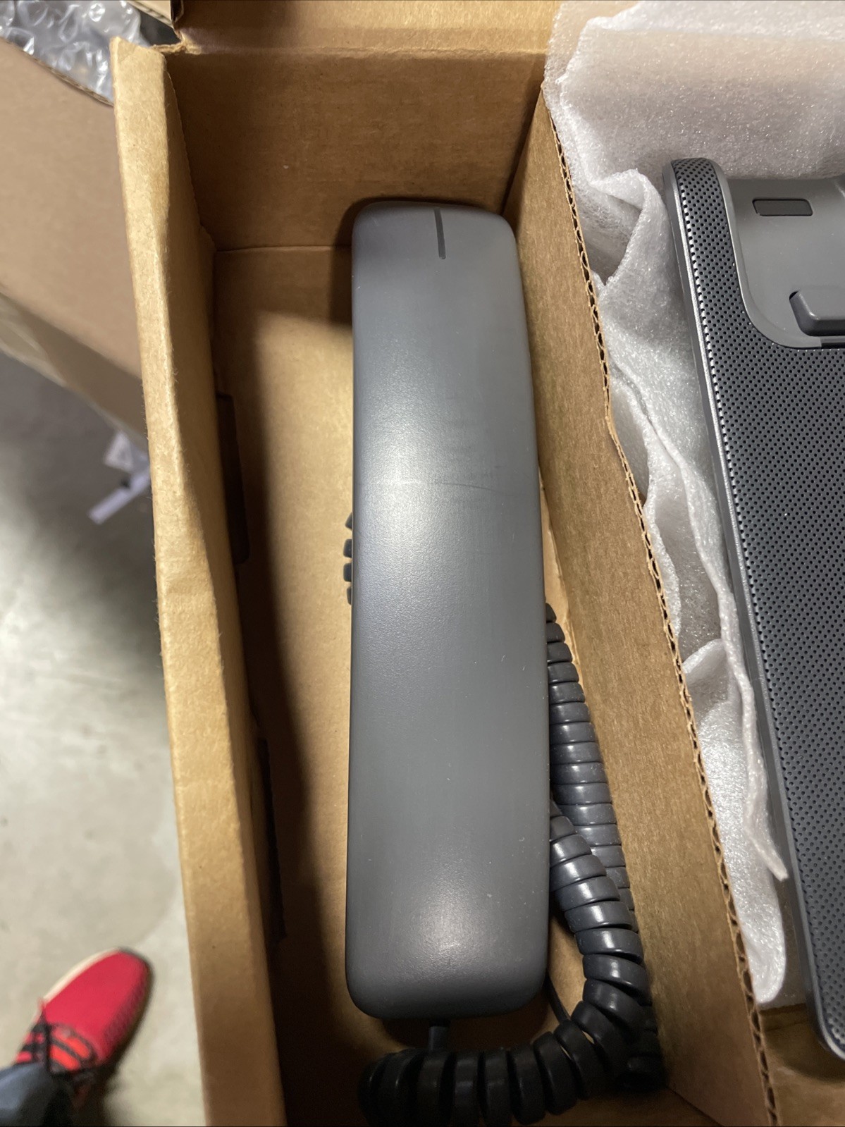 Cisco Business Class VOIP Phone CP-8861-K9= IP, Requires Cisco Communications…