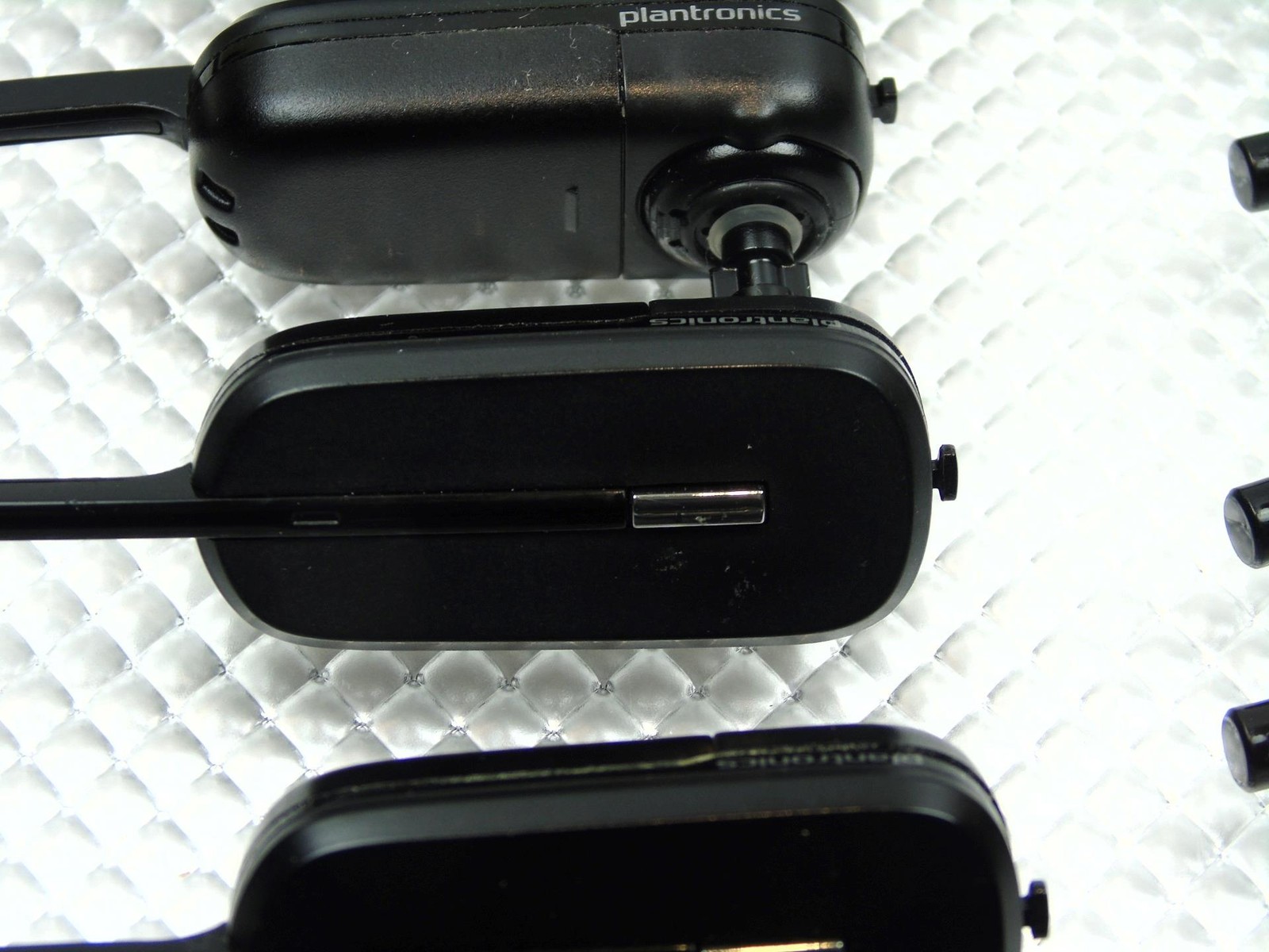 Lot of 26 – Plantronics C540 / AL8-WH500 BlueTooth Wireless Headset – No Battery