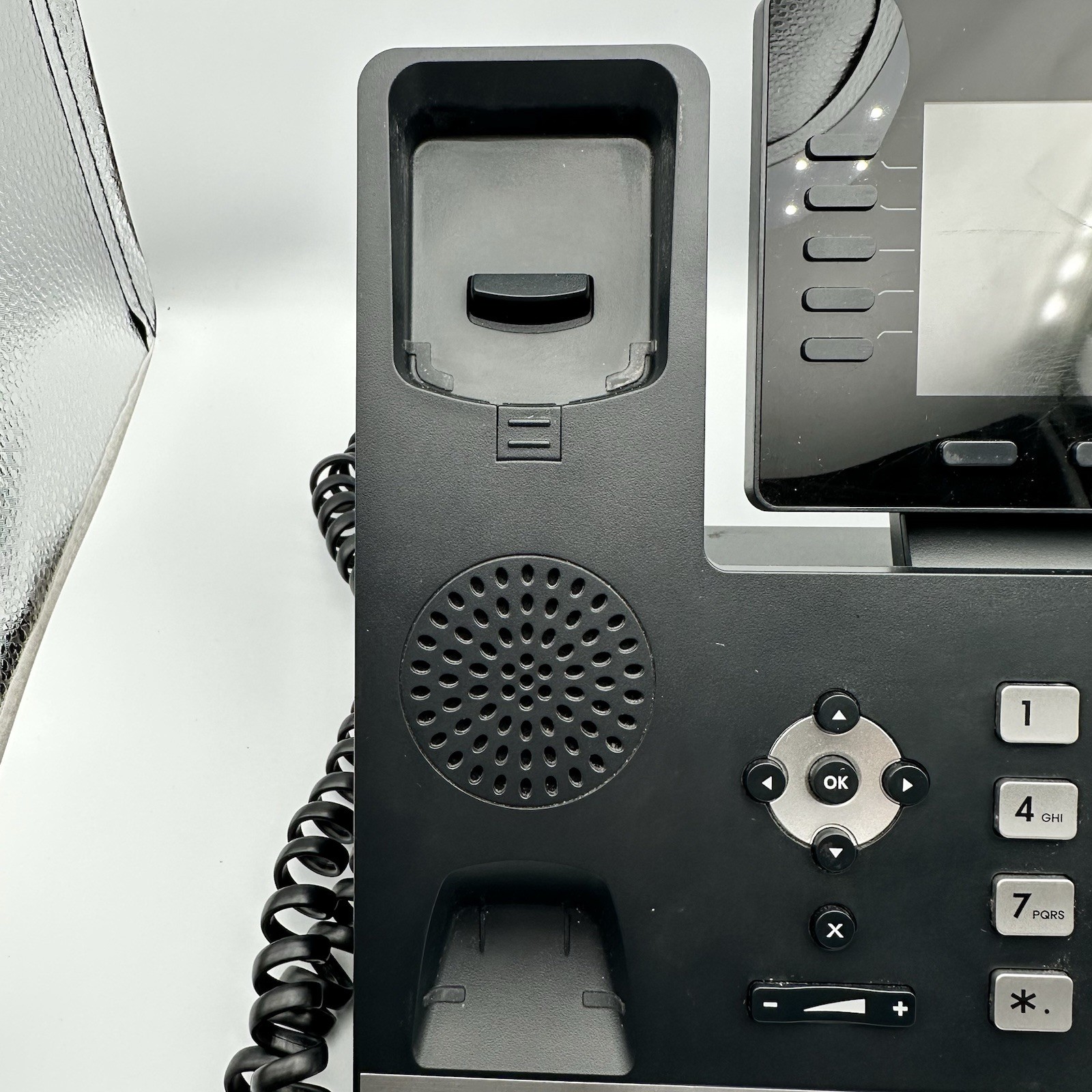 Yealink SIP-T54W 16 Line Business IP Phone POE Bluetooth W/ Handset And Stand