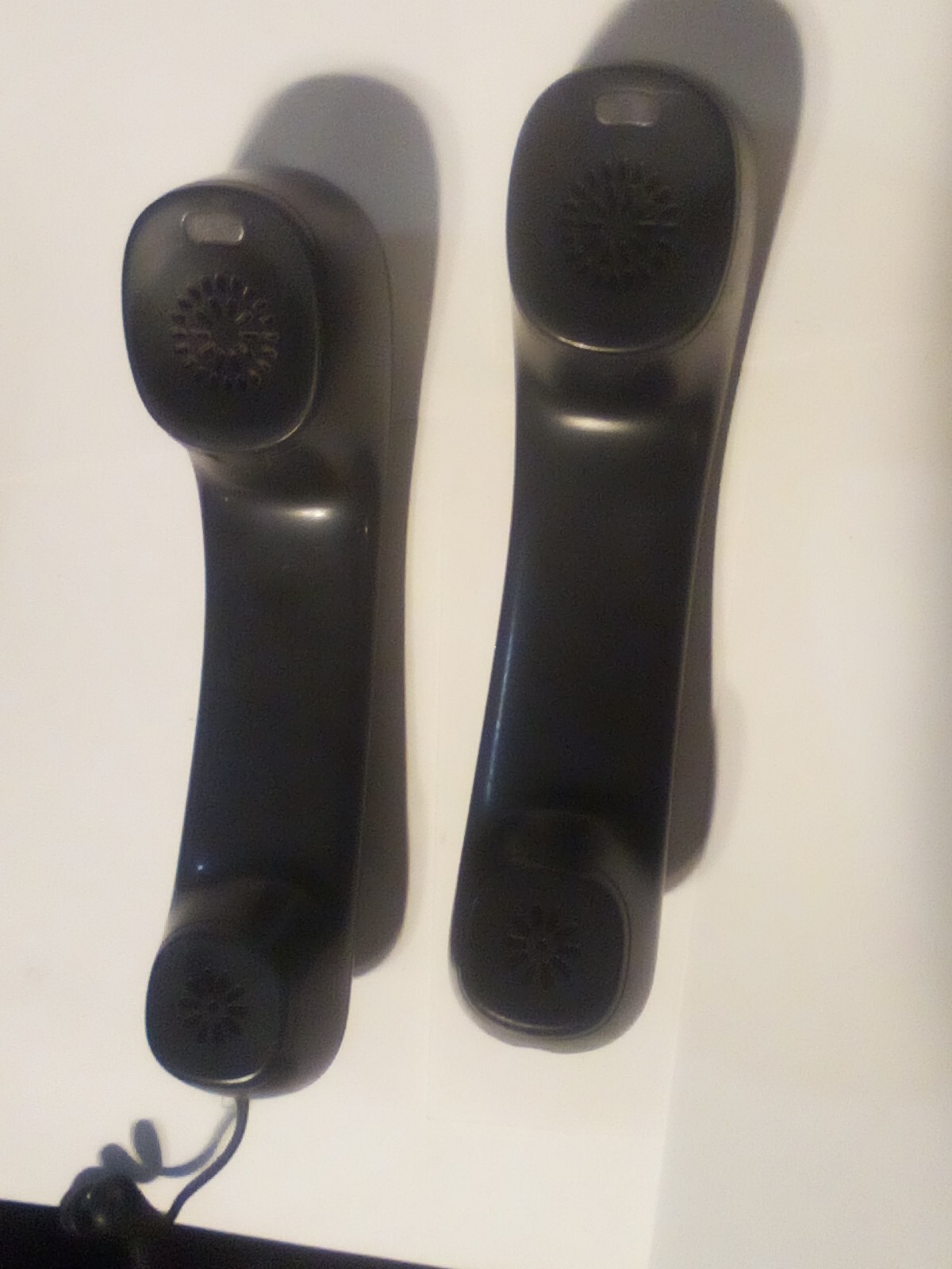 Cisco LOT ! 6921(CP6921CK9) Wired IP Phone – Black Extra Handset & 3 ac Adapters
