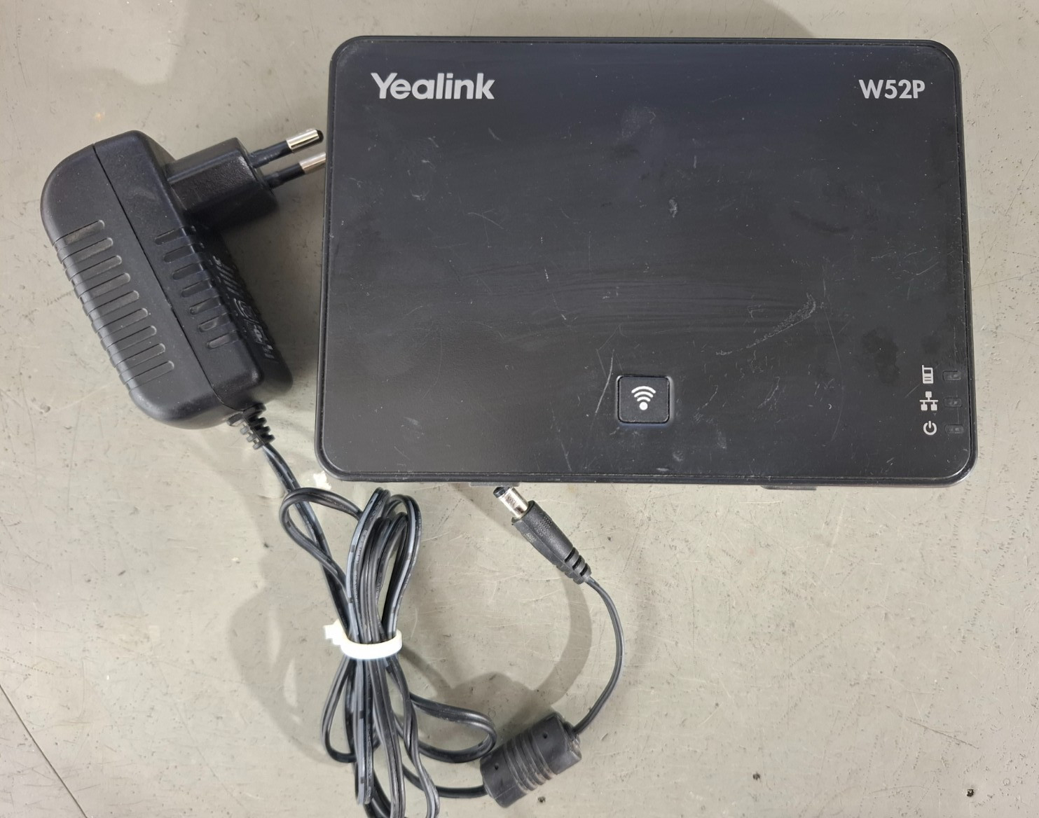 Yealink IP Phone Base Station for W52P with Power Adapter