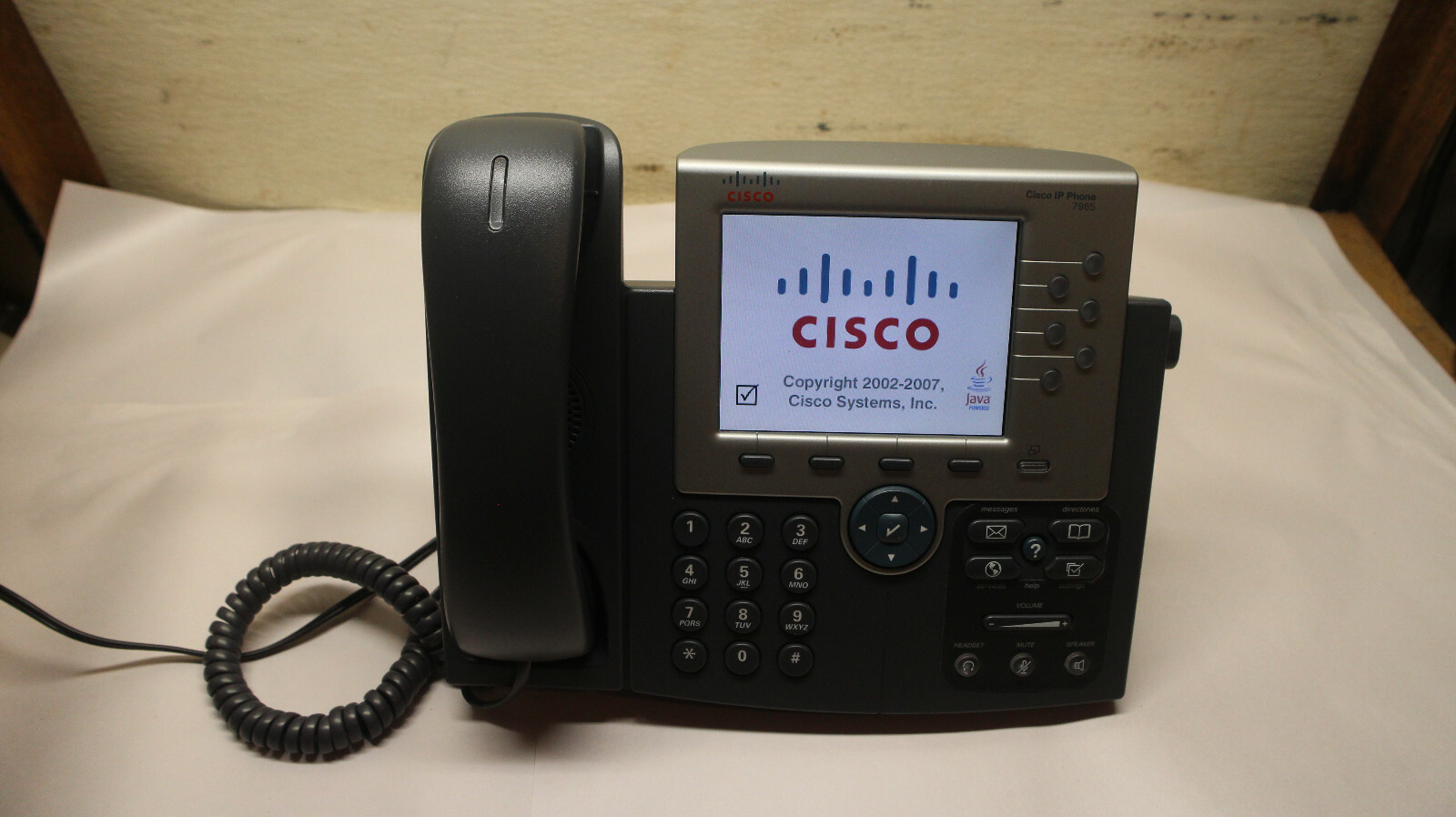 LOT of 9 GENUINE Cisco 7965 IP Phones CP-7965G incl. Handset & Base