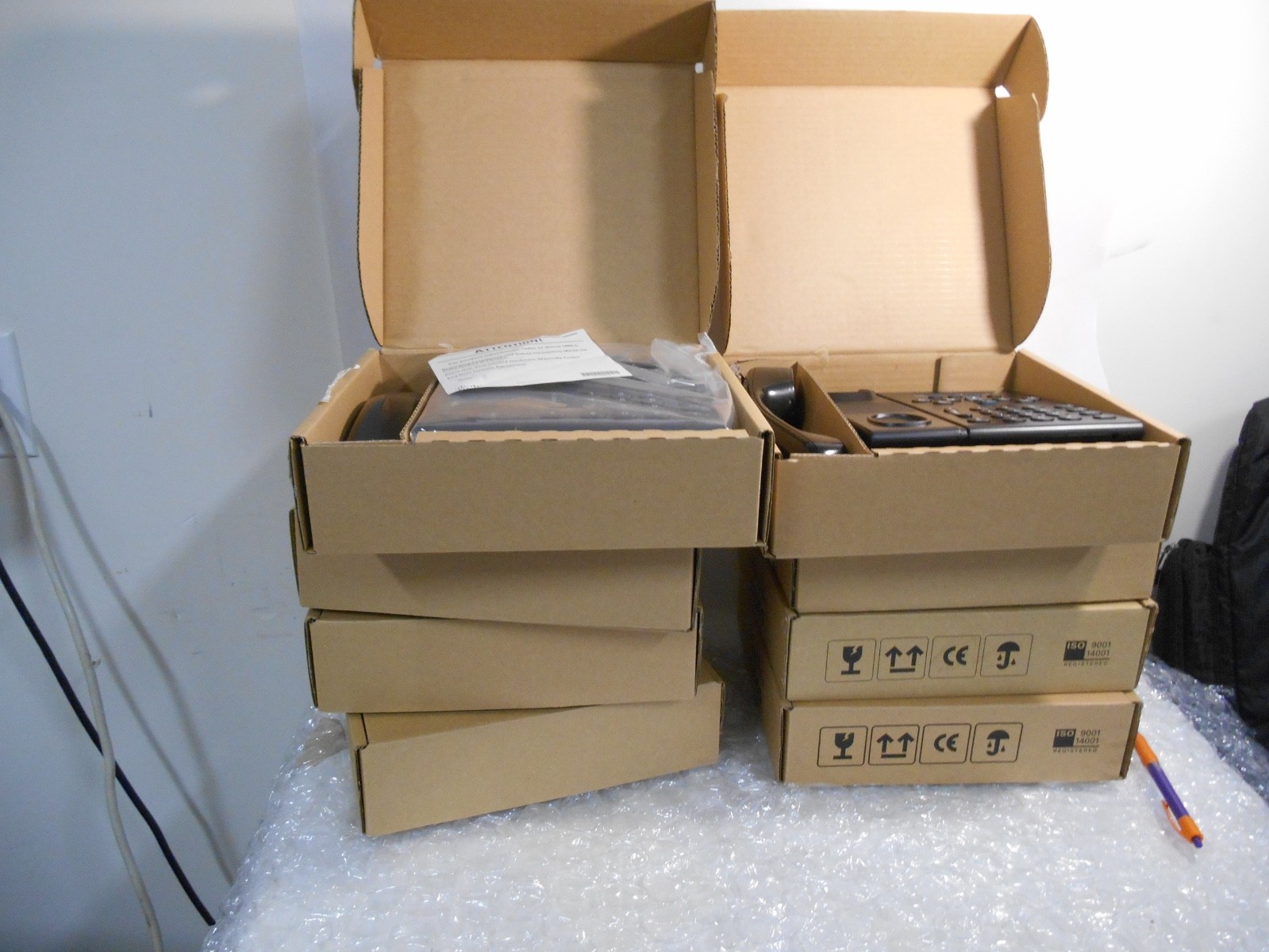 Cisco 6921(CP6921CK9) Wired IP Phone – Black Lot of 8