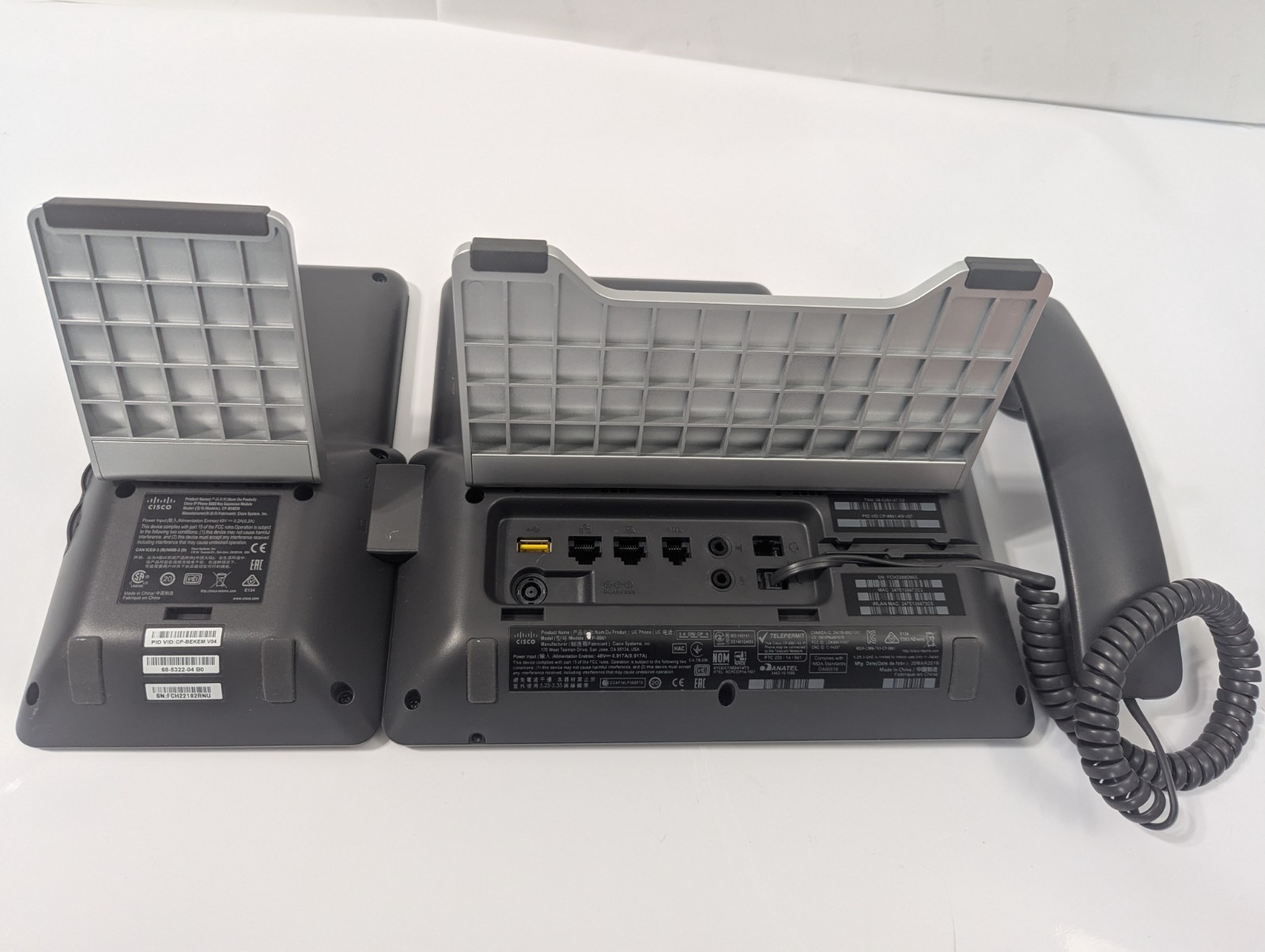 Cisco CP-8861-K9 v07 VoIP Business Color Desk Phone + CP-BEKEM Key Expansion