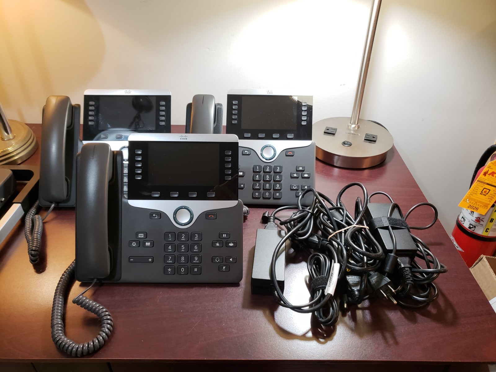 Lot of 3 Cisco 8841 VOIP IP Phone Model CP-8841-3PW-NA-K9