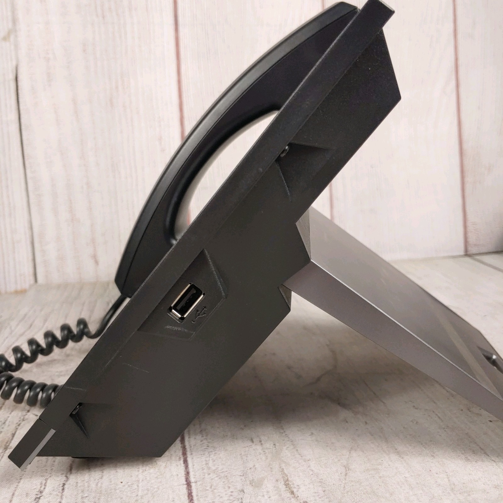 Polycom Poly CCX 400 – Desktop VOIP Phone – SIP IP 5″ Touchscreen POE – TESTED