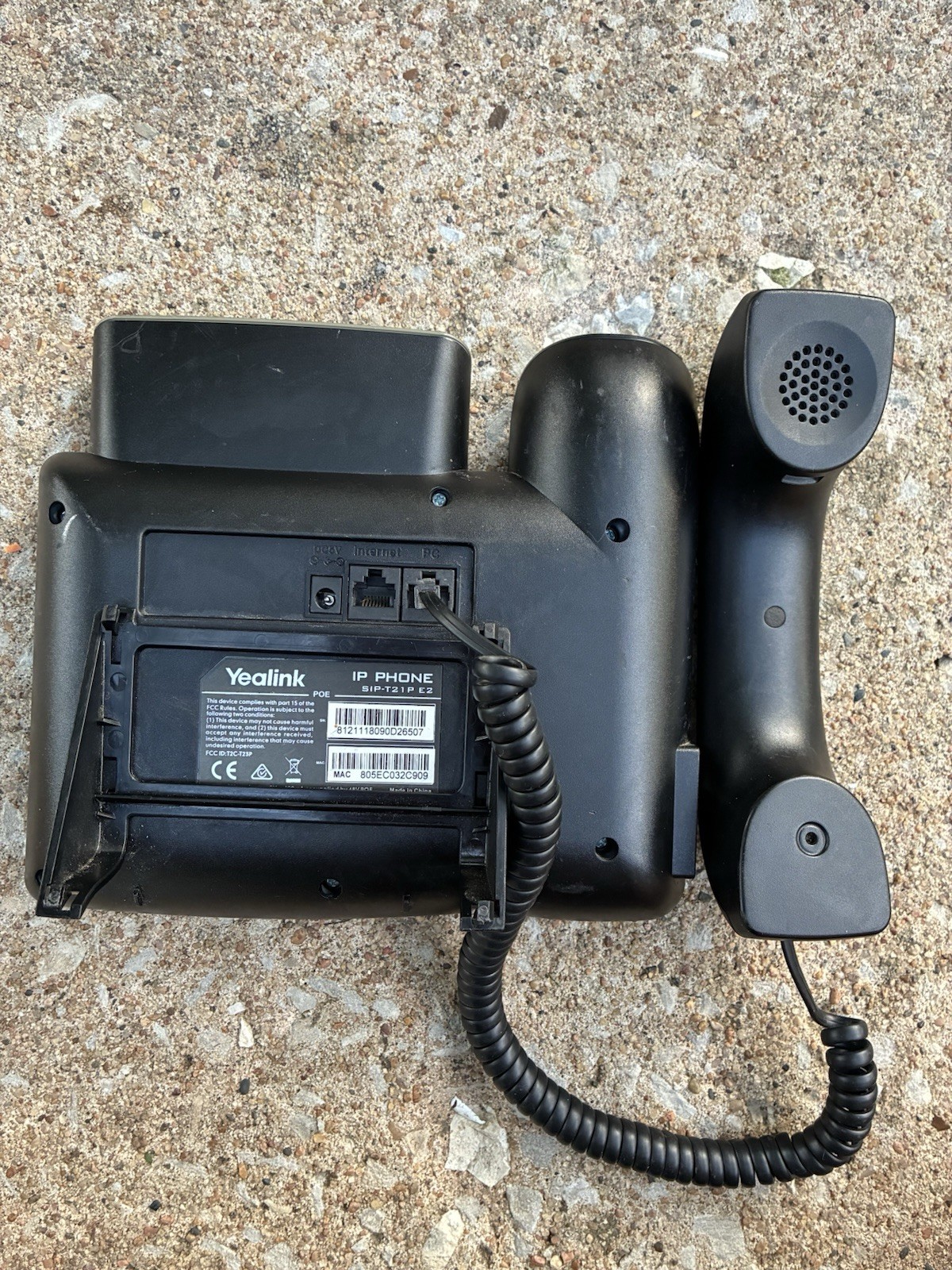 Yealink T21P E2 IP Phone SIP- T21P E2