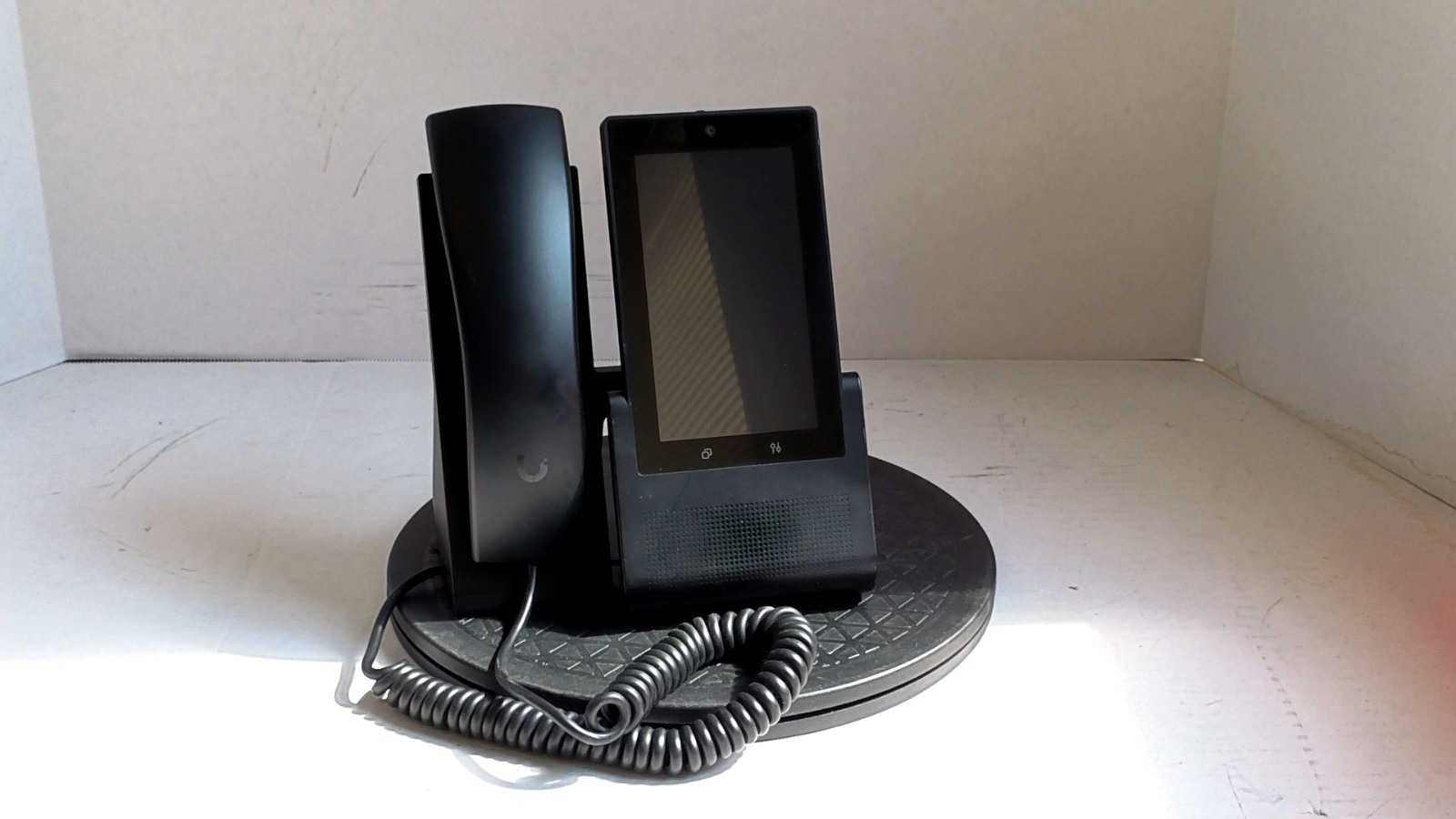 Ubiquiti UTP-G3-Touch-Pro VoIP Phone