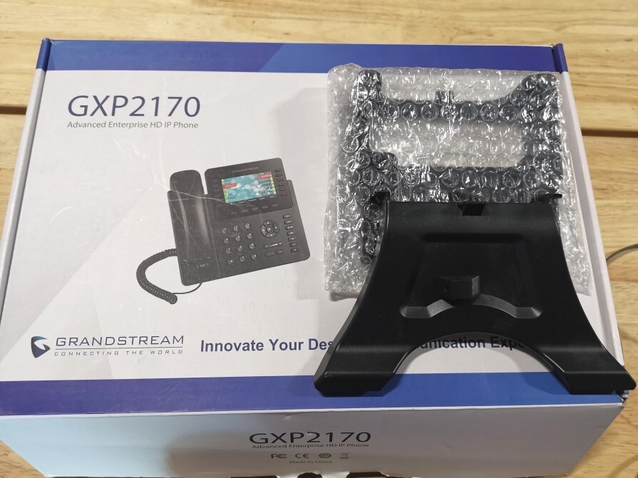 SET : GRANDSTREAM GXP2170 Phone + 2 Plantronics Vista M22 Amplifier + 2 Headsets