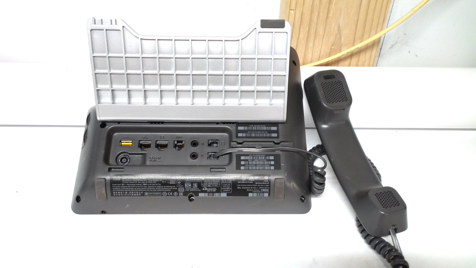 Cisco CP-8861 IP Phone VoIP PoE w/ Handset