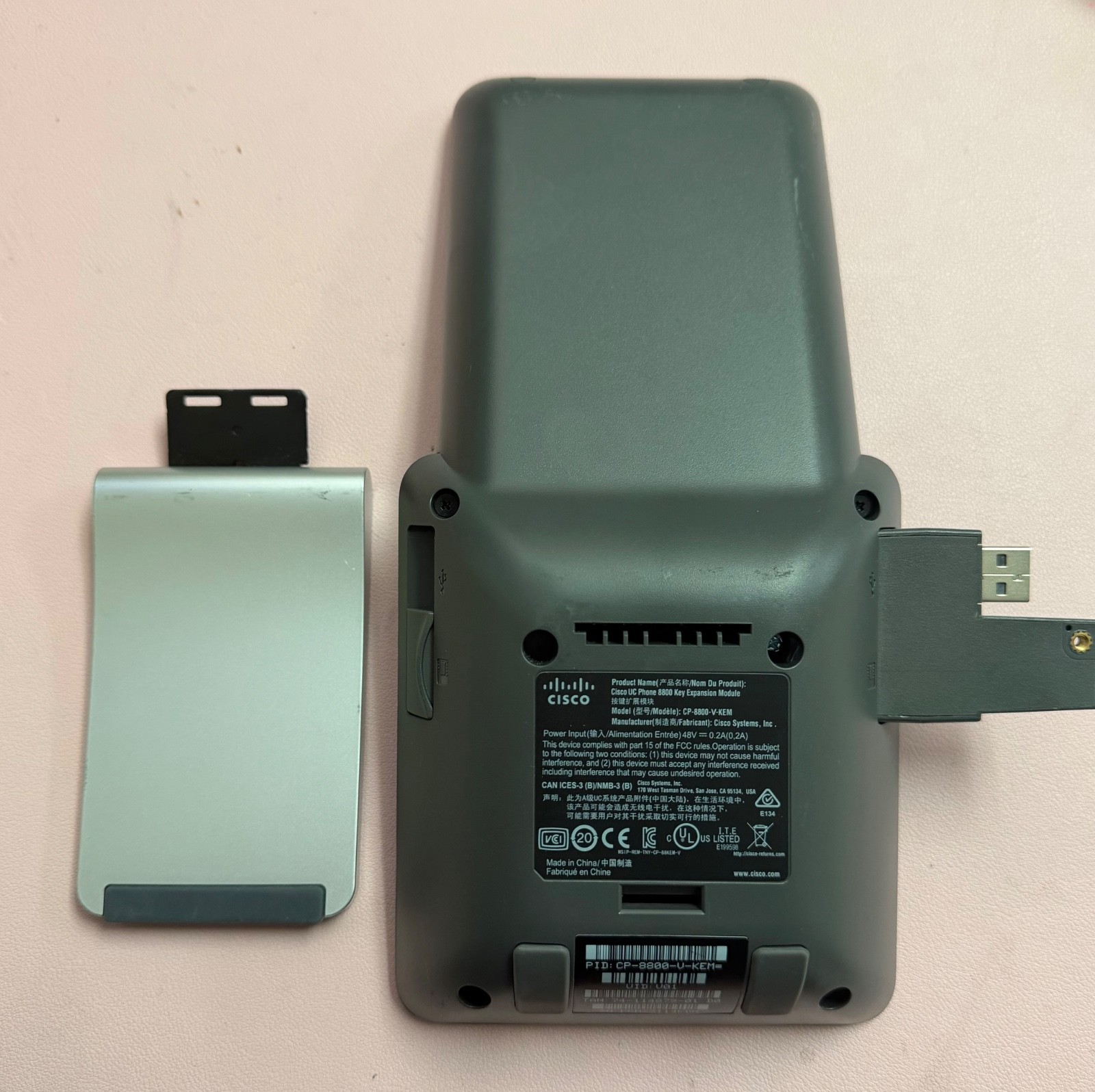 REF “B” STK – Cisco Key Expansion Module 8800 8865 CP V-KEM W/ Spline & Stand