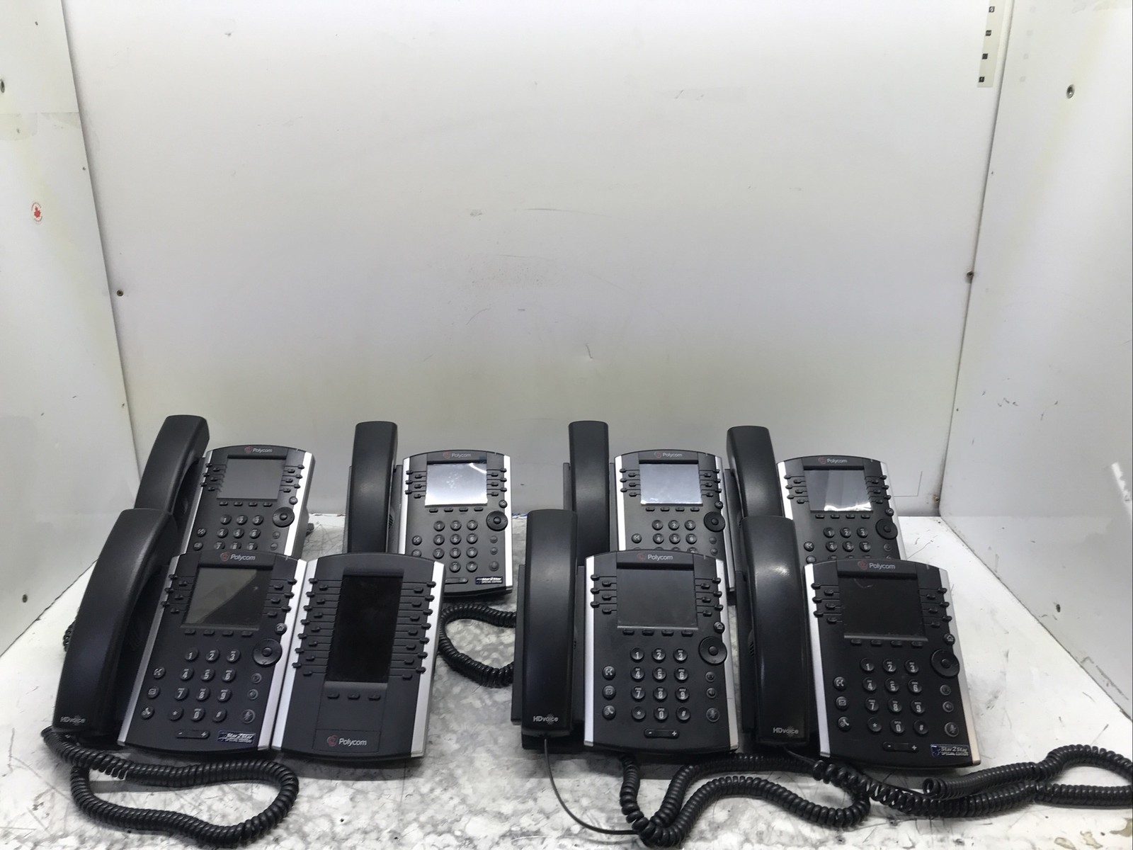 Lot of 7 Polycom VOIP Phones 6x VVX 411 1x VVX 400 w/ 1x Color Expansion Module