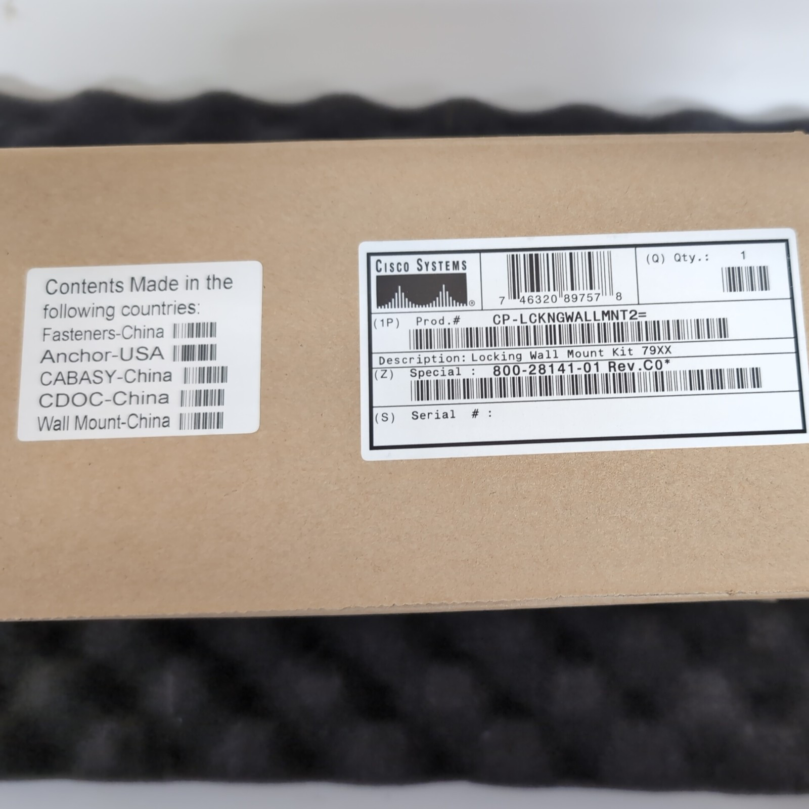 Cisco CP-LCKNGWALLMNT2 Universal Locking Wall Mount Kit for 7900 Phone Read Desc