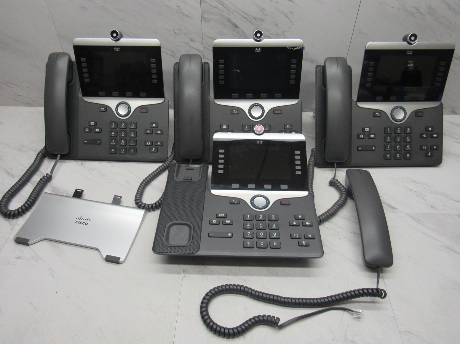 4 LOT – Cisco CP-8845-K9 Gigabit Business VoIP Phone Video PoE + Handset & Stand