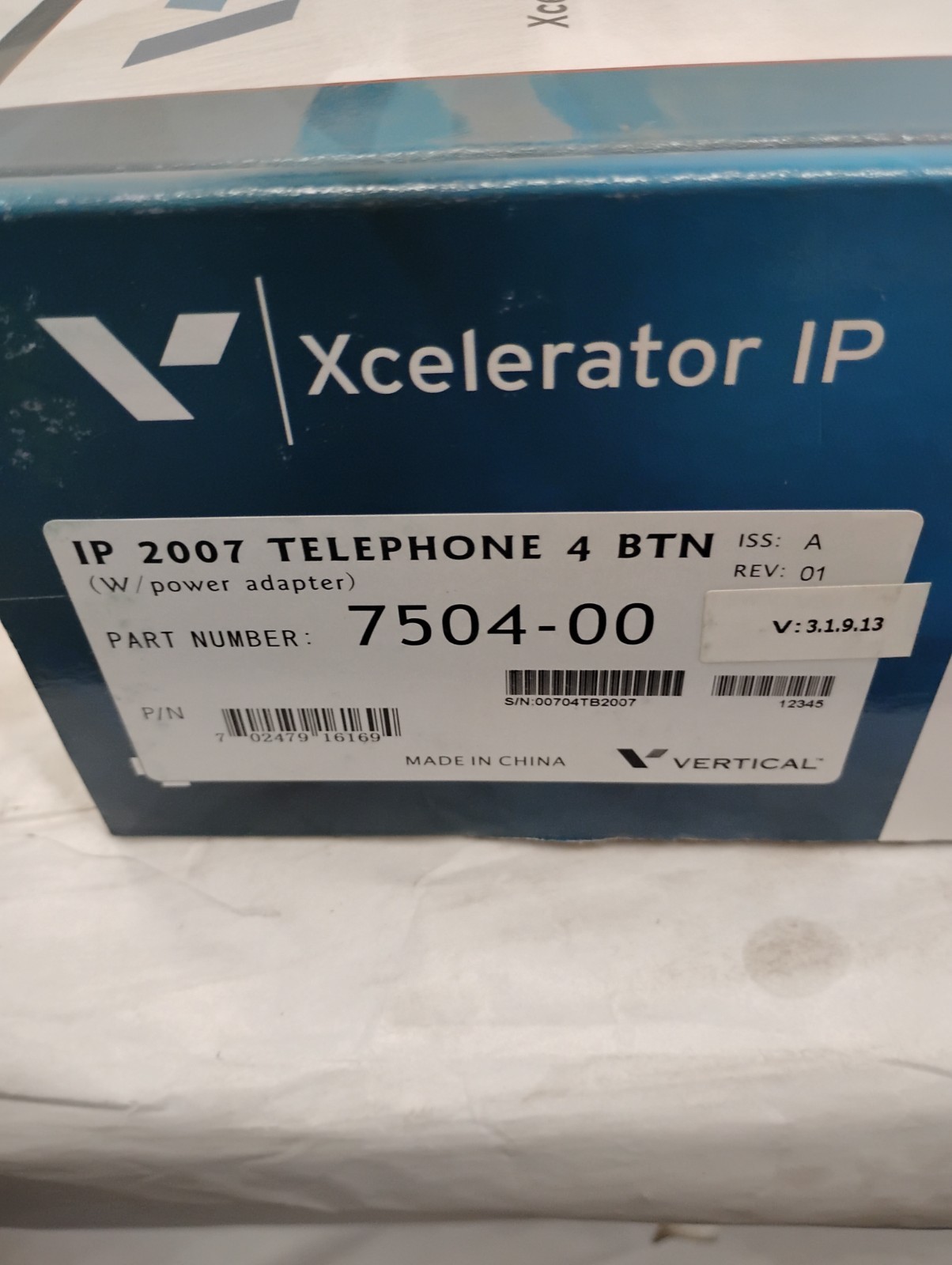 Vertical Xcelerator IP 2007 VoIP 4-Button Phones 7504-00 w/ Adapters