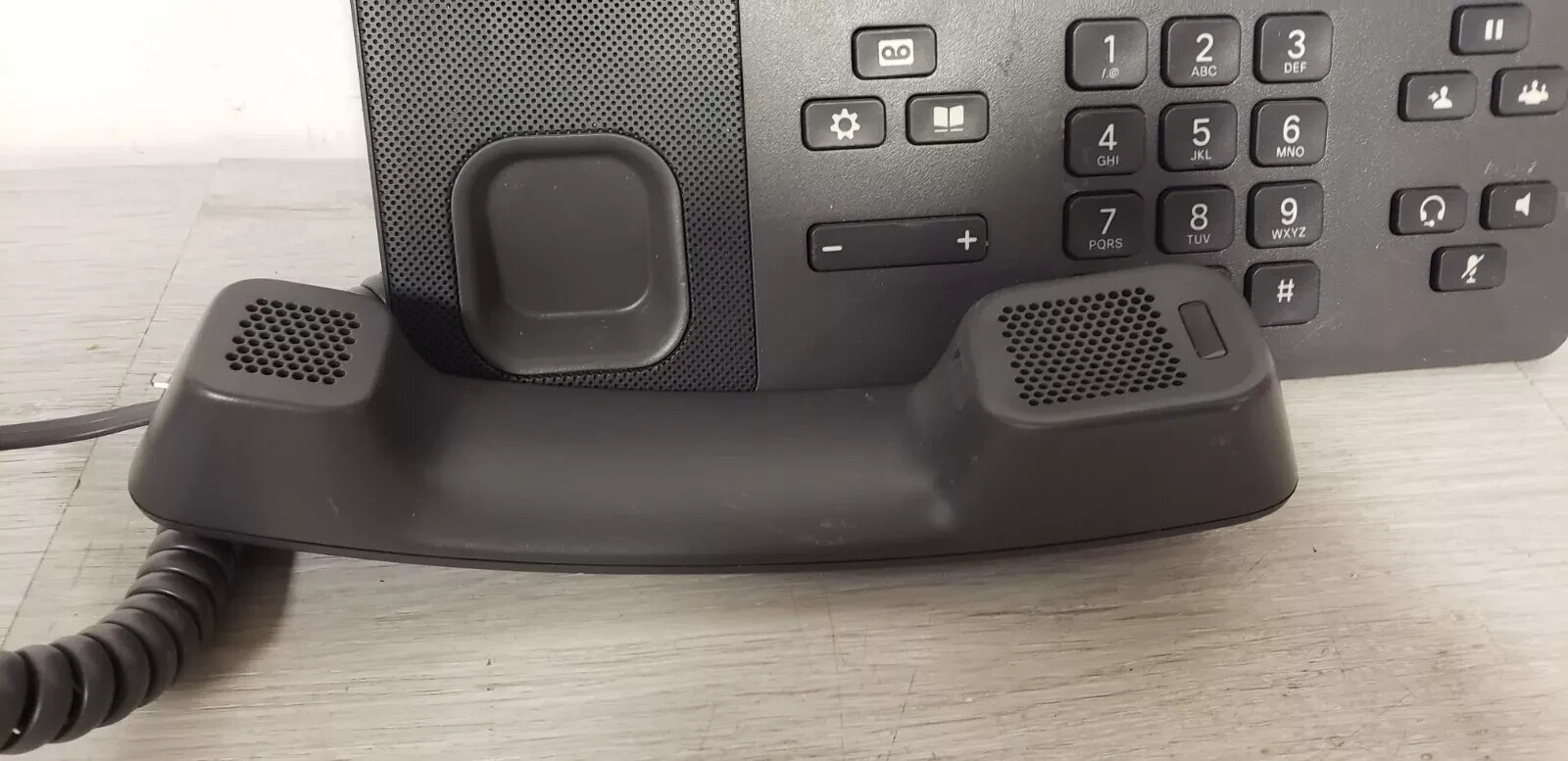 Cisco 8851 CP-8851-K9 IP Phone. Color Display VOIP IP Business Phone