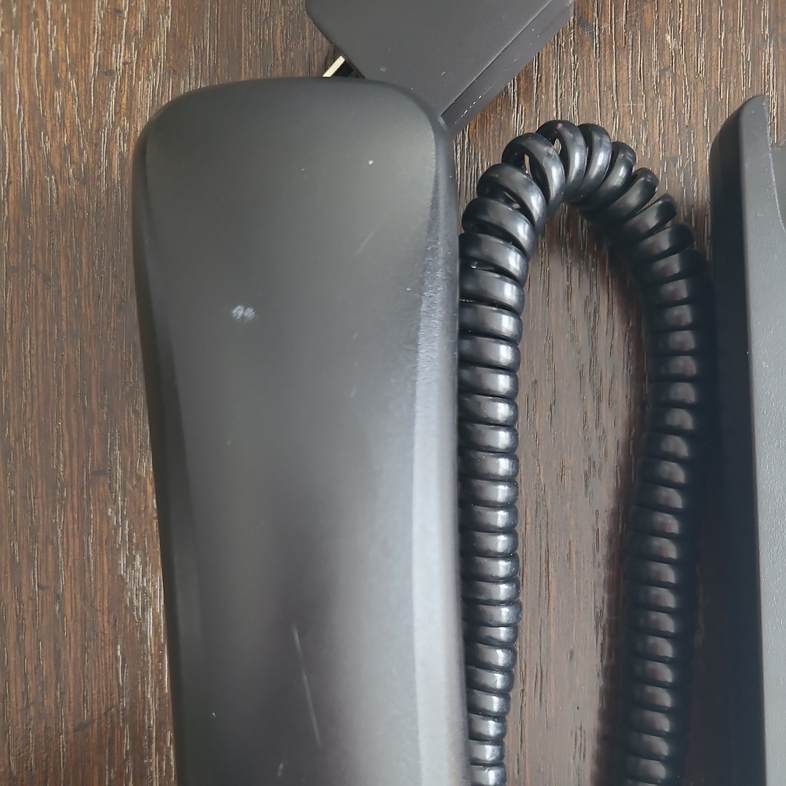 Grandstream GXP 1615 Small Business HD VOIP Phone – Black