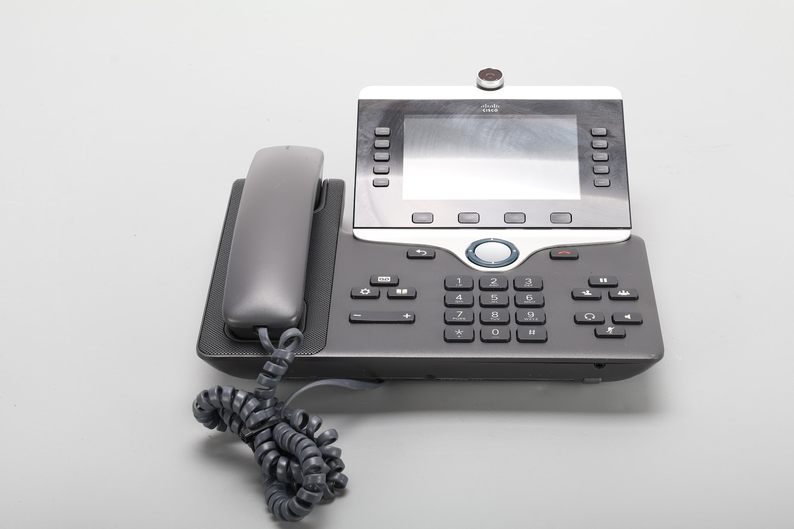 Cisco CP-8845 IP Video Phone With Handset – Fair Condition
