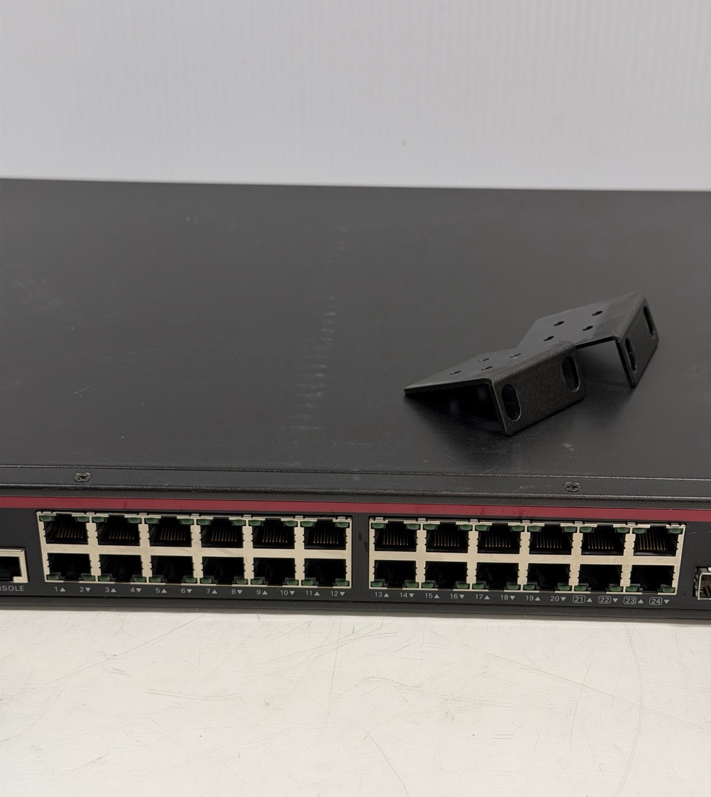 Allworx PowerFlex P2426 20-Port PoE Gigabit Switch Rack mounts