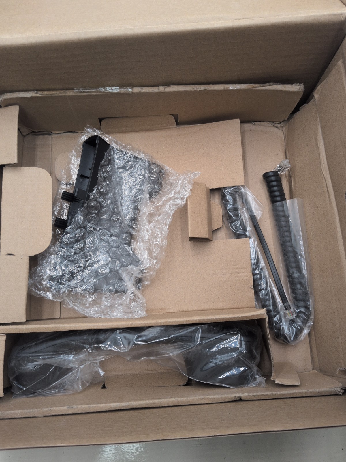 Poly Edge B30 used not in original box all accessories included