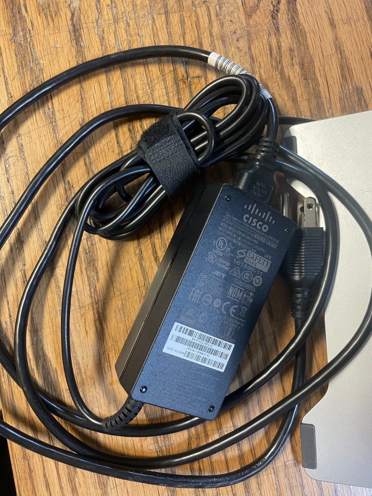 Cisco CP-8865-3PW-K9 IP Video Phone