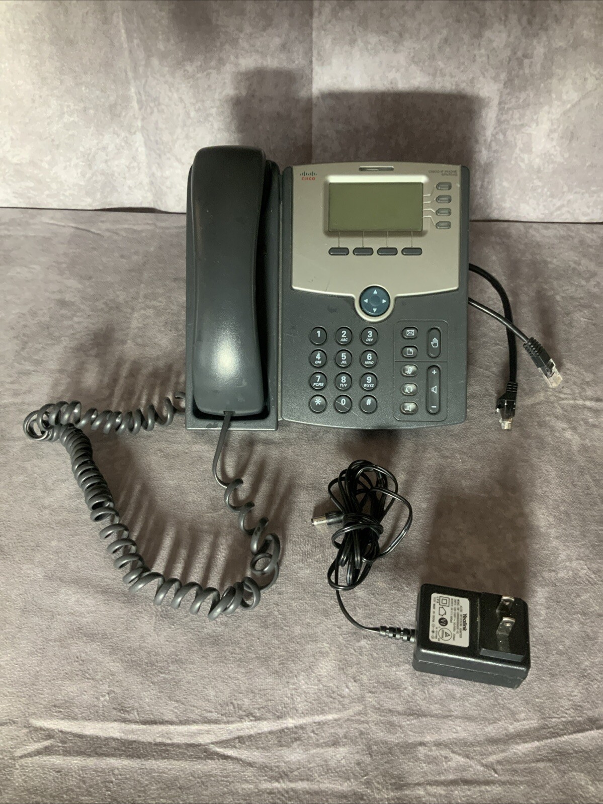 Cisco SPA504G 4-Line IP Phone with 2-Port Switch PoE and LCD Display Silver Read