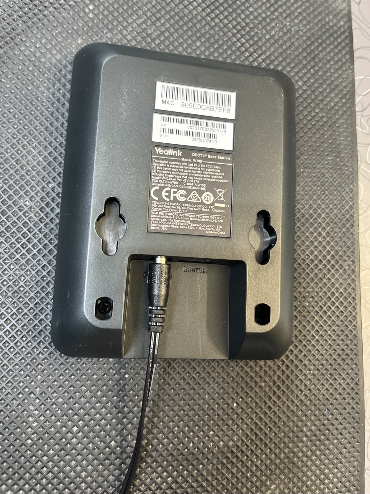 YEALINK W70B DECT IP BASE STATION VOIP SIP FOR UP TO 10 HANDSETS