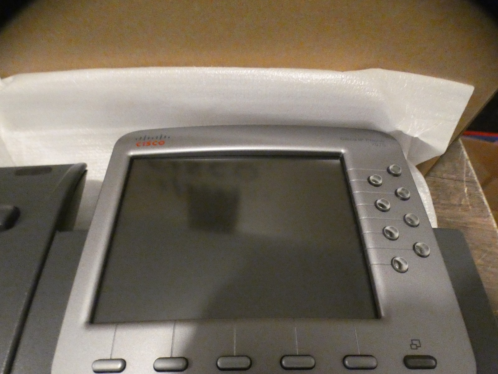 Cisco 7975G (CP-7975G=) 8 Line Color Display Unified IP Phone VoIP(S) Open Box