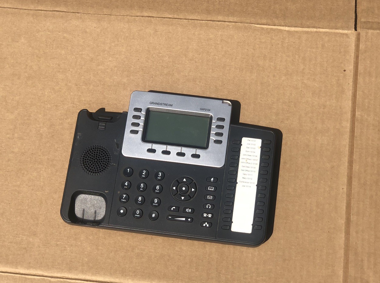 Grandstream GXP2124 Enterprise IP Phone – 4 Lines, HD Audio, PoE, Unit Only