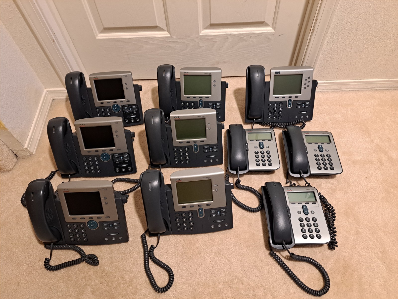 Lot of 10 Cisco VOIP Phones w Handsets – 7945 7941 7911 7961 Unified IP Phones