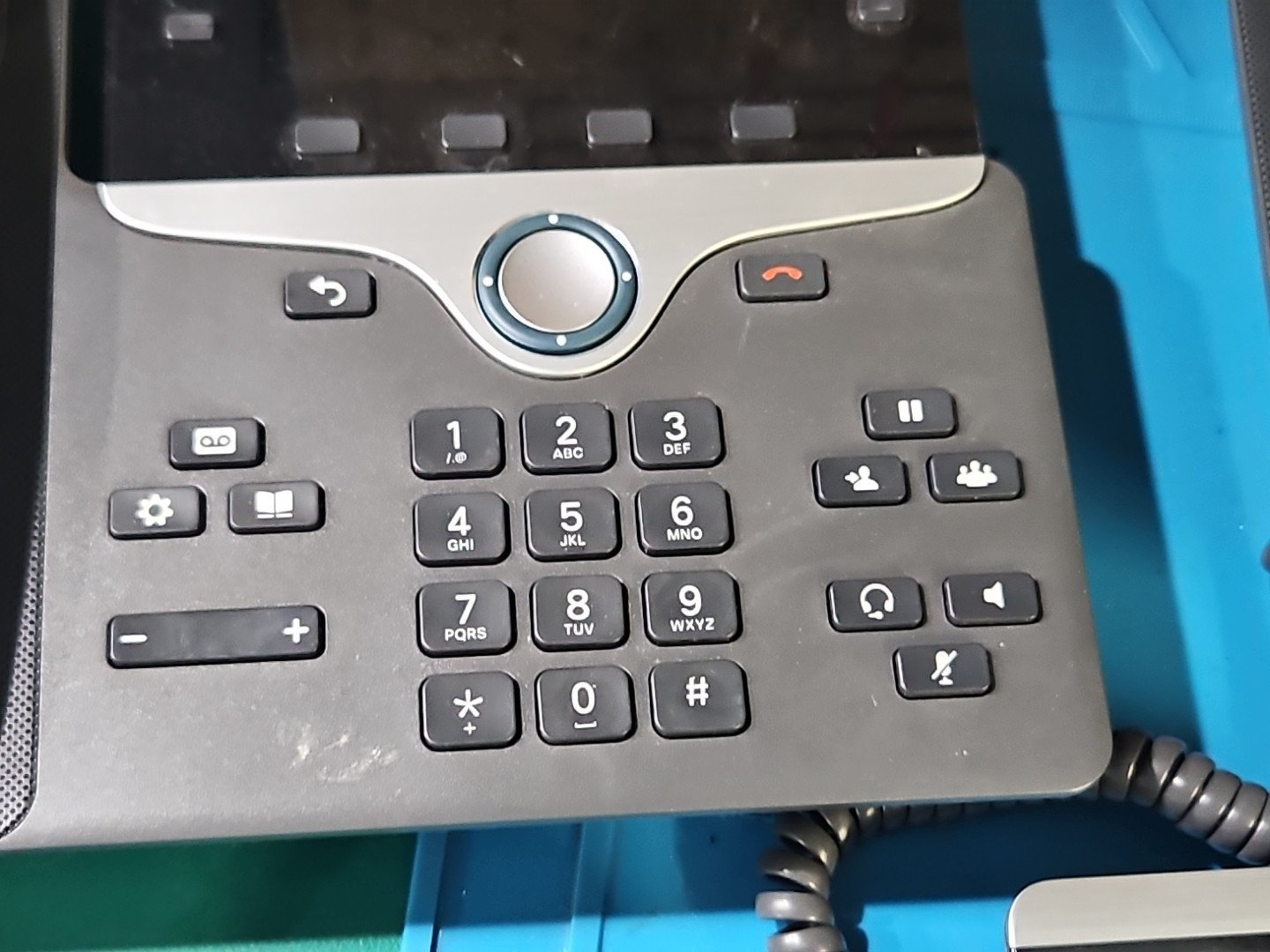 LOT 3 Cisco CP-8851 IP Phones CP-8851-K9 Cord & Handset FOR PARTS OR REPAIR
