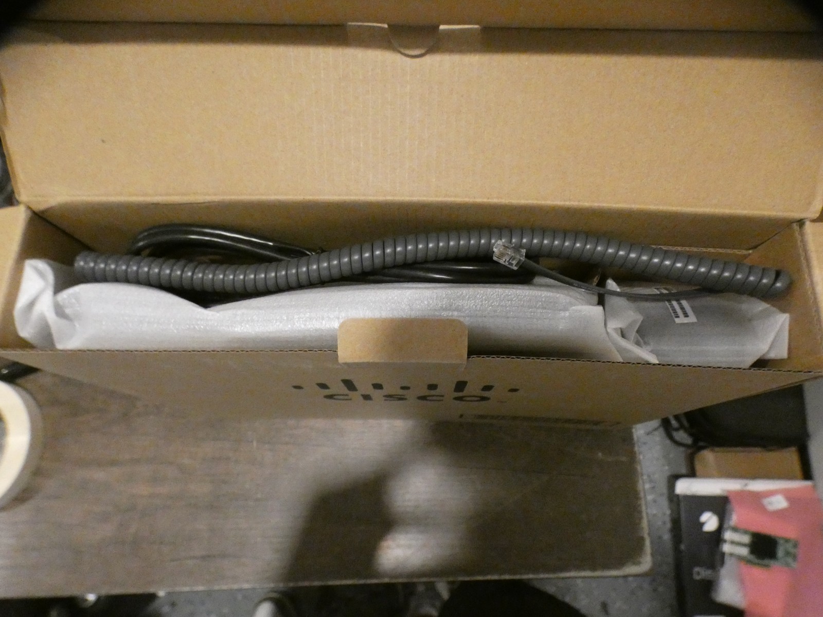 Cisco 7975G (CP-7975G=) 8 Line Color Display Unified IP Phone VoIP(S) Open Box