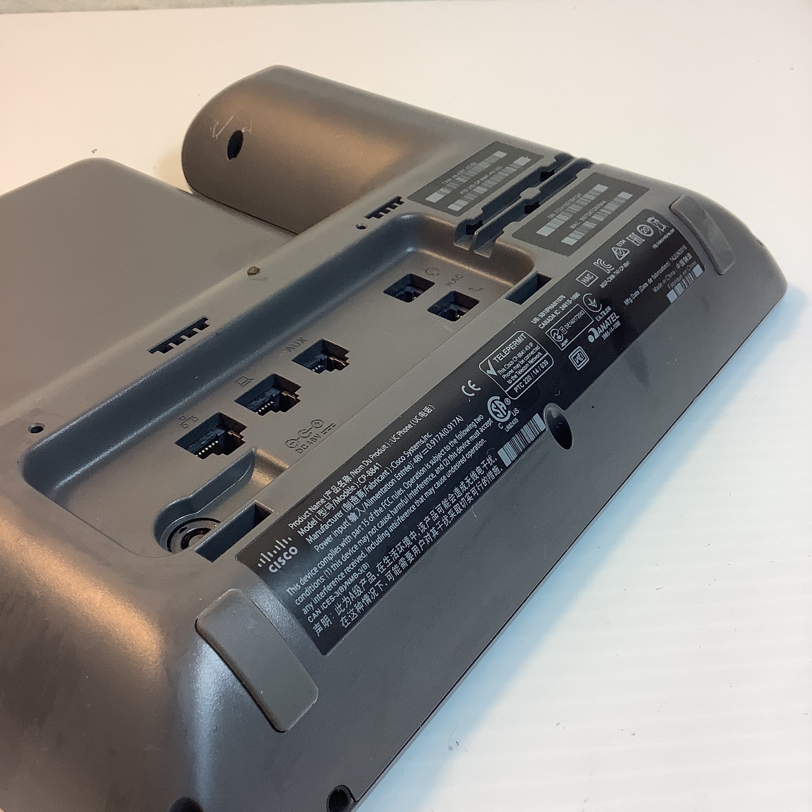 Cisco IP Phone 8841 Base – Powers On, Screen Untested