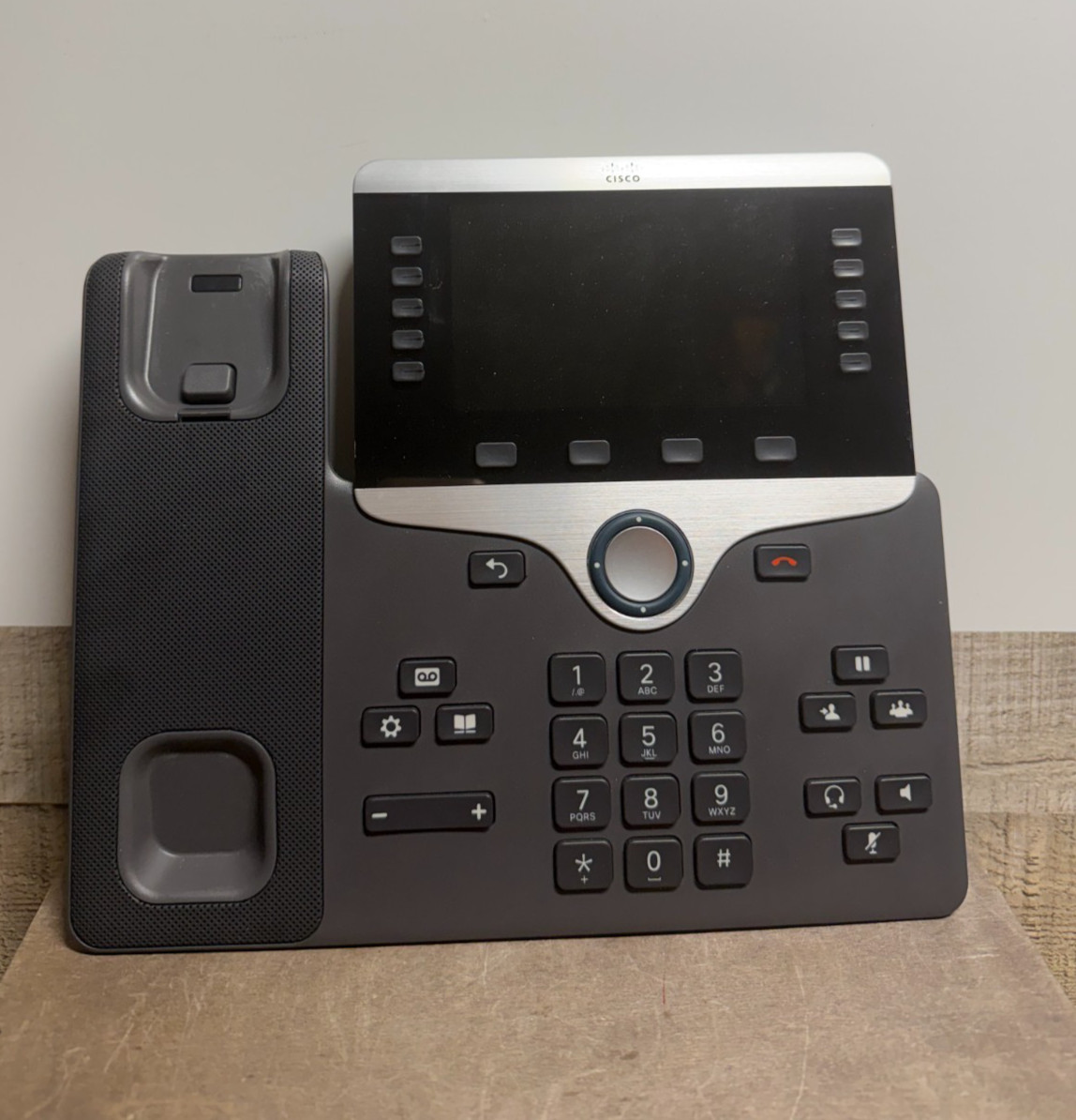 Cisco CP-8811 VoIP IP Cabled Telephone Phone CP-811-K9 V08 – Fast Ship