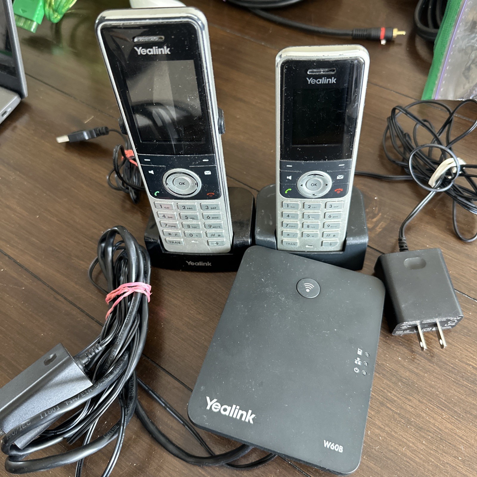 Lot Yealink 2 Phone- W56h And W35H Cordless Ip Dect Phones + Base Station – Voip