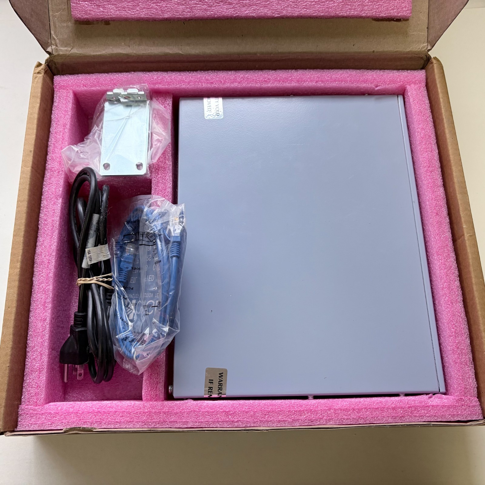 Sangoma Vega50 Europa 8FXO IP Telephony Gateway