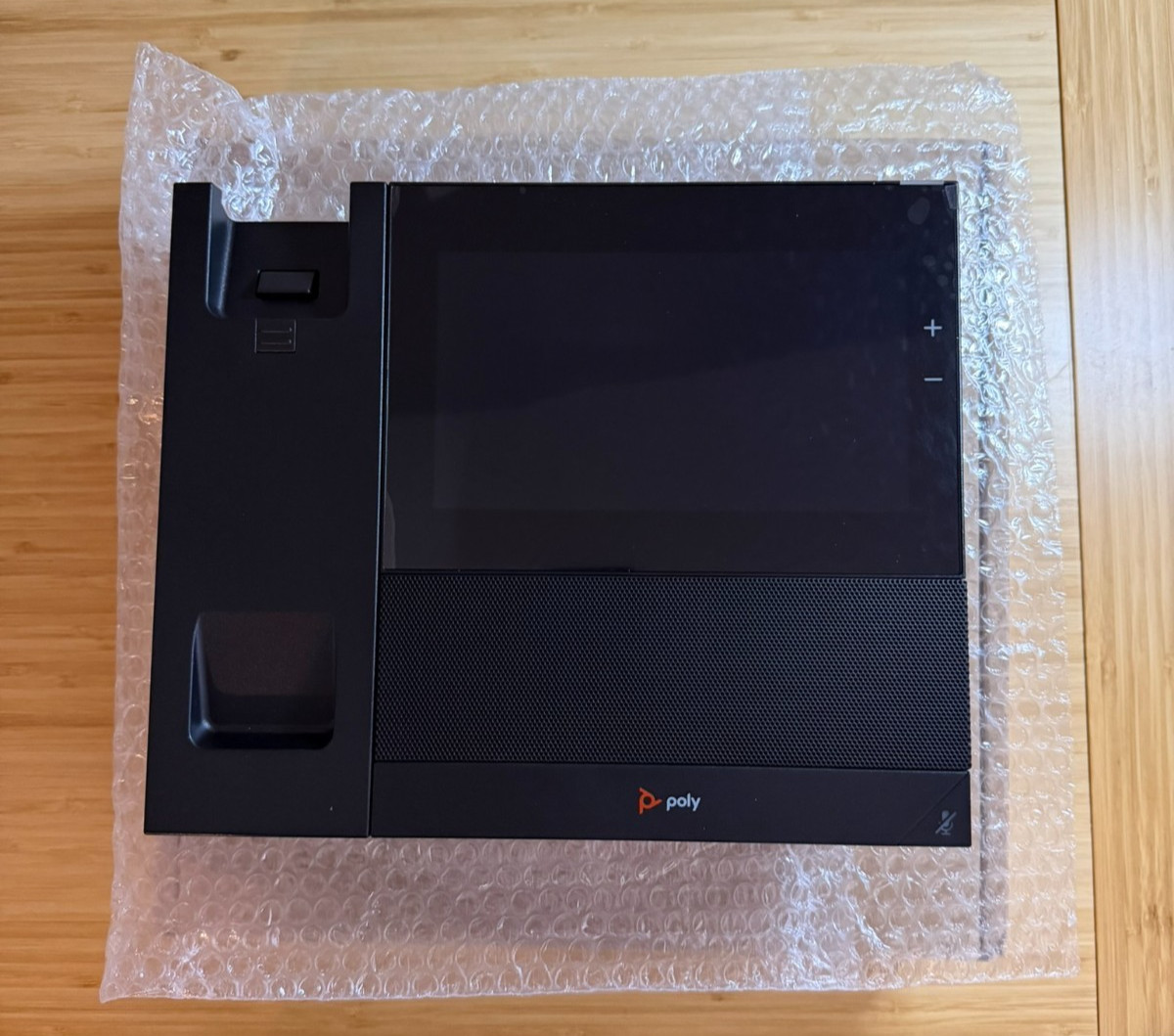 New Polycom (Poly CCX 600) VOIP Business Media Phone 2200-49780-019