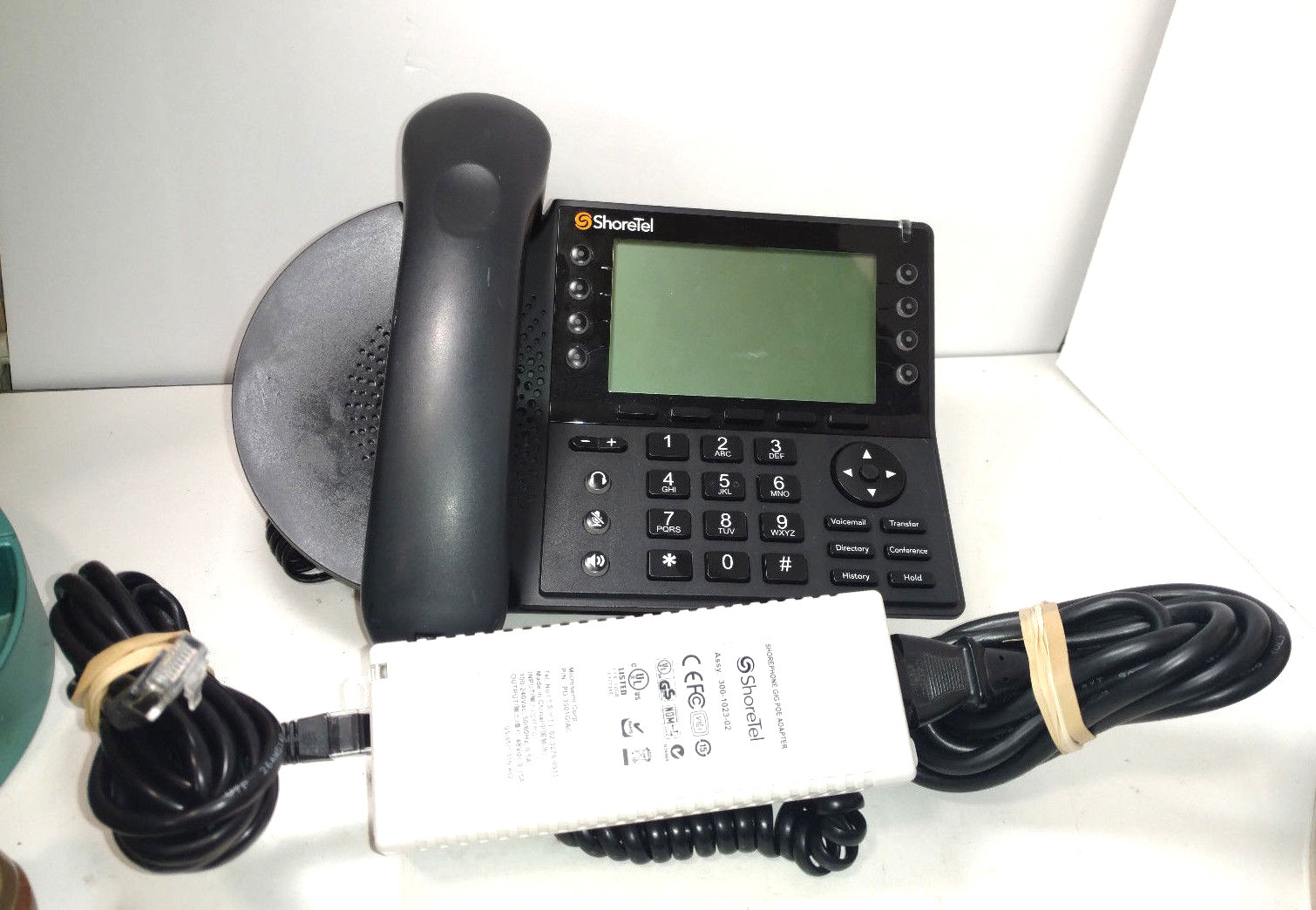 SHORETEL IP480G VOIP DISPLAY PHONE MULTILINE With Handset & Stand &/ Barely Used