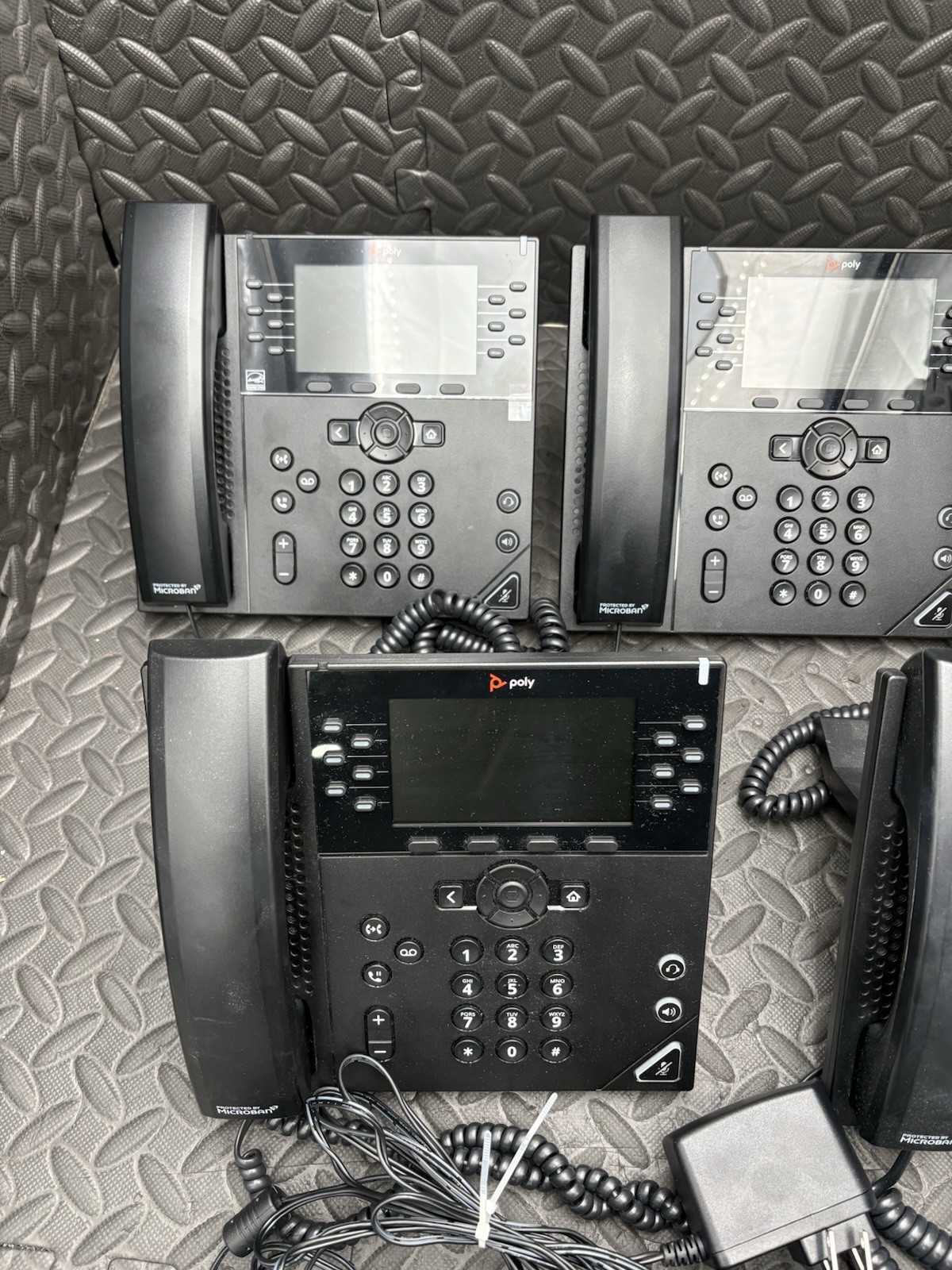 Lot of 5 – Polycom VVX 450 Business IP Desk Phone (2200-48840-101)