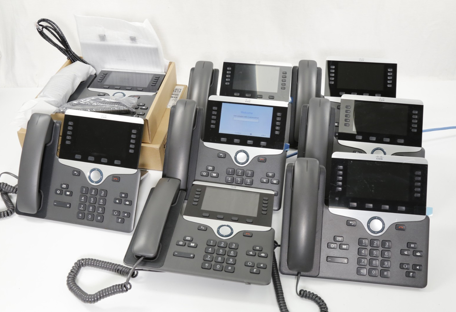 LOT of 8 Cisco CP-8841 CP-8841-K9 IP Office Phone w/ Cord, Handset & Stands