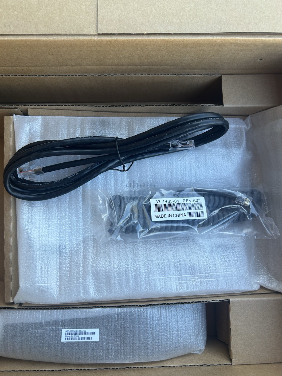 New Open Box Cisco CP-8851 Wall Mountable IP Phone With Cords and Handset