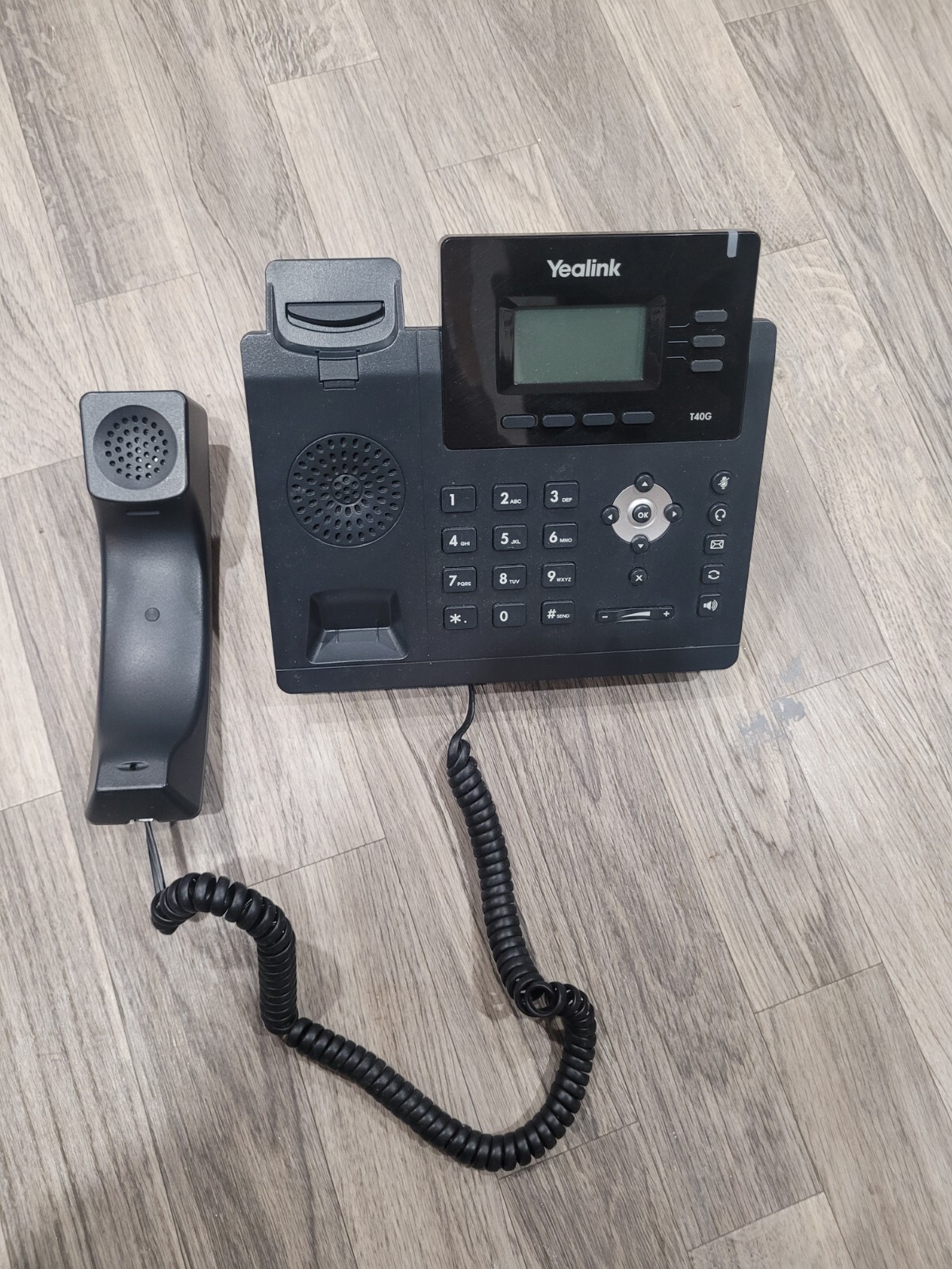 Yealink SIP-T40G – VoIP phone – 3-way call capability (lot of 6)power pack incl