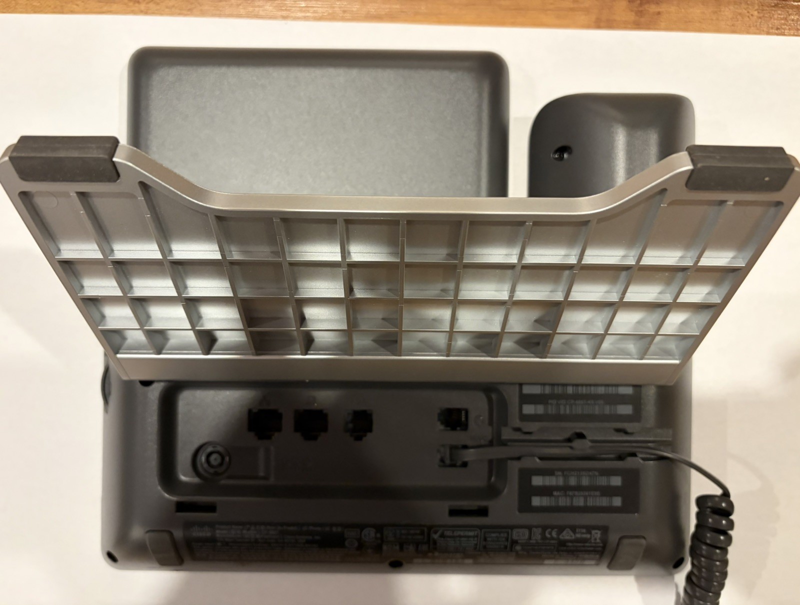 Cisco CP-8851-K9 Wall Mountable IP Phone