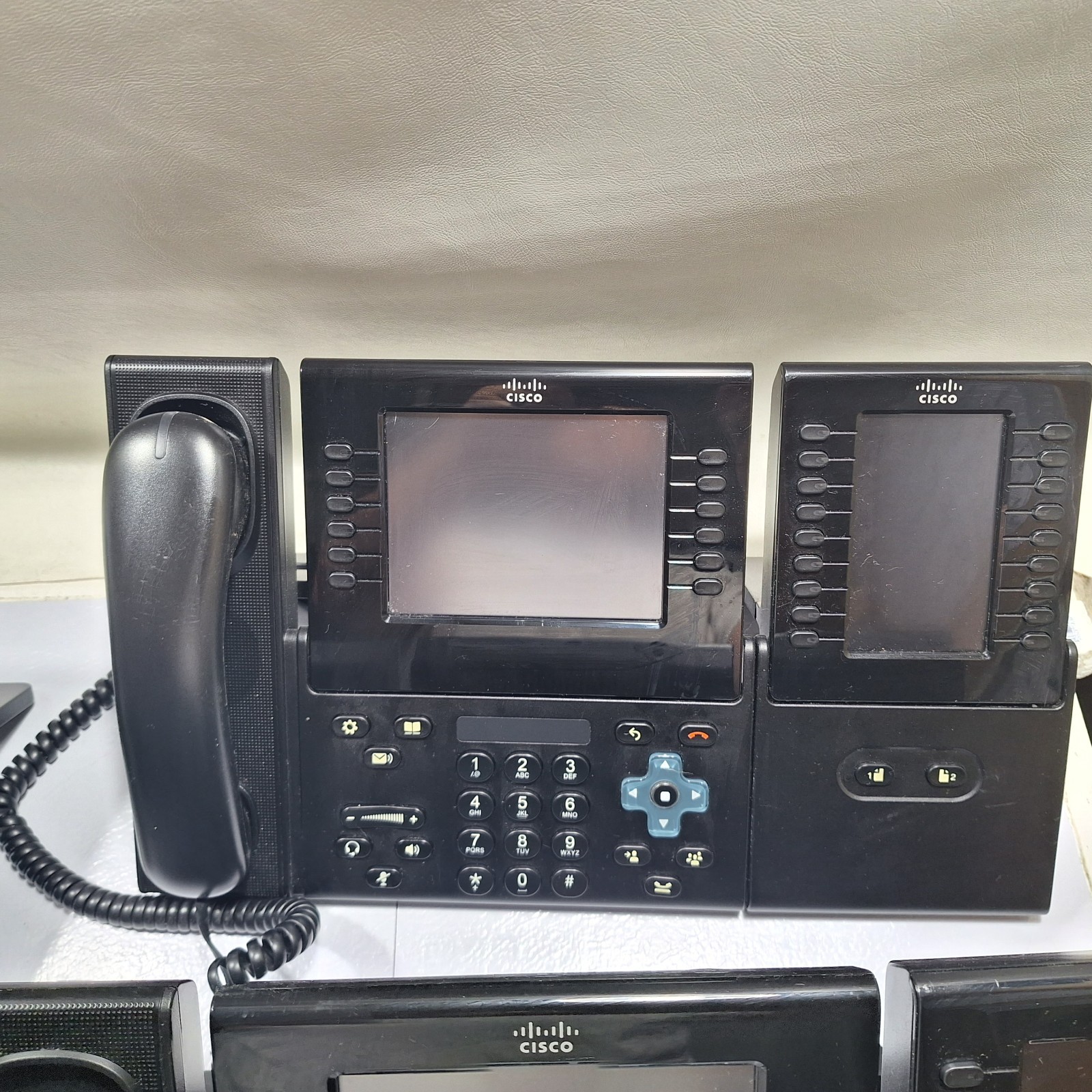 Lot (5) Cisco CP-9971-K9 VoIP IP Phone w Stand, Camera/ Handset – No power cord